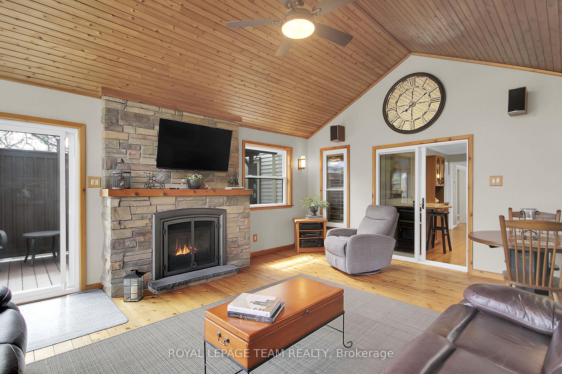 Photo 8 of 45 Denham Way, Ottawa, Stittsville (Central) — HOMEH