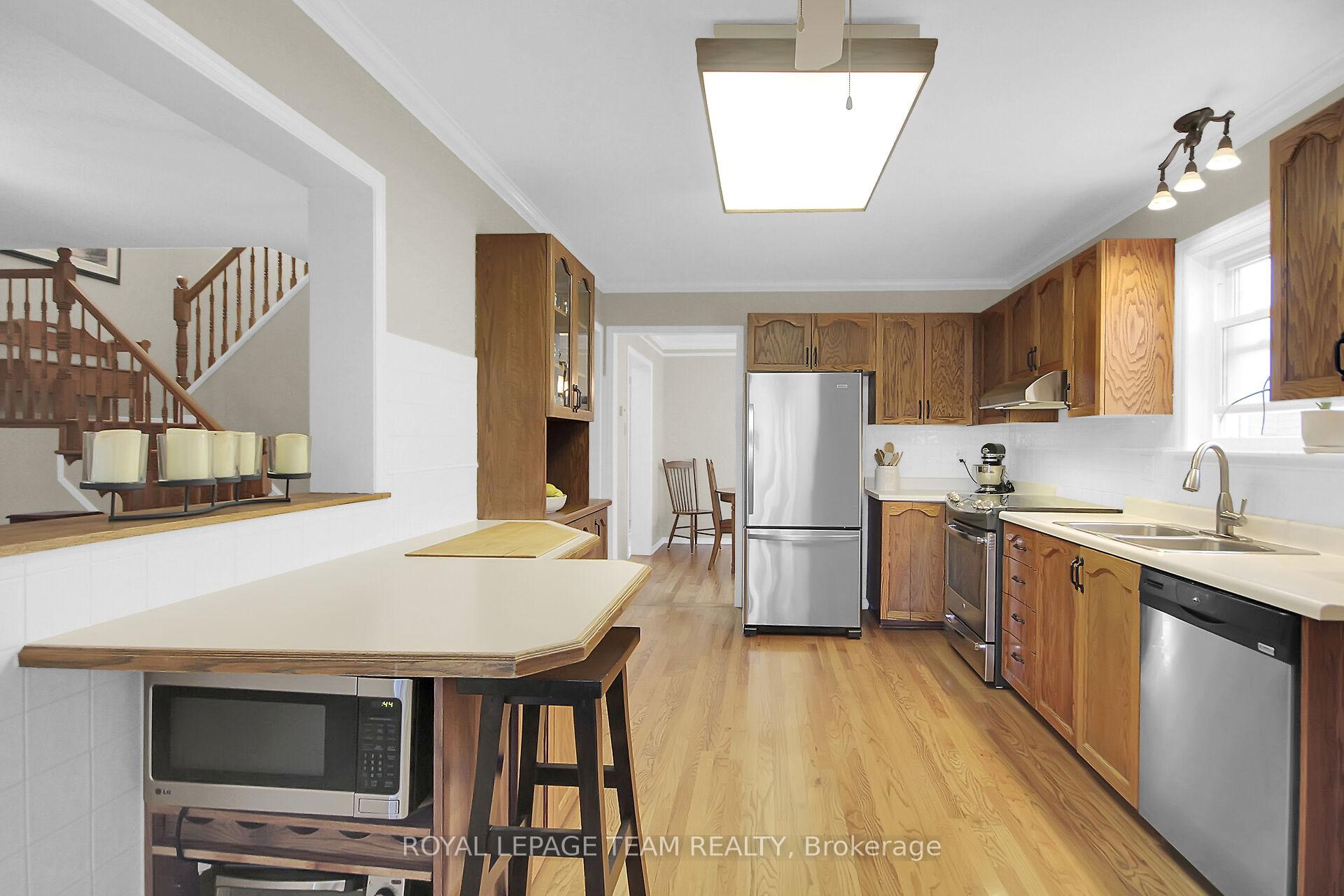 Photo 29 of 45 Denham Way, Ottawa, Stittsville (Central) — HOMEH