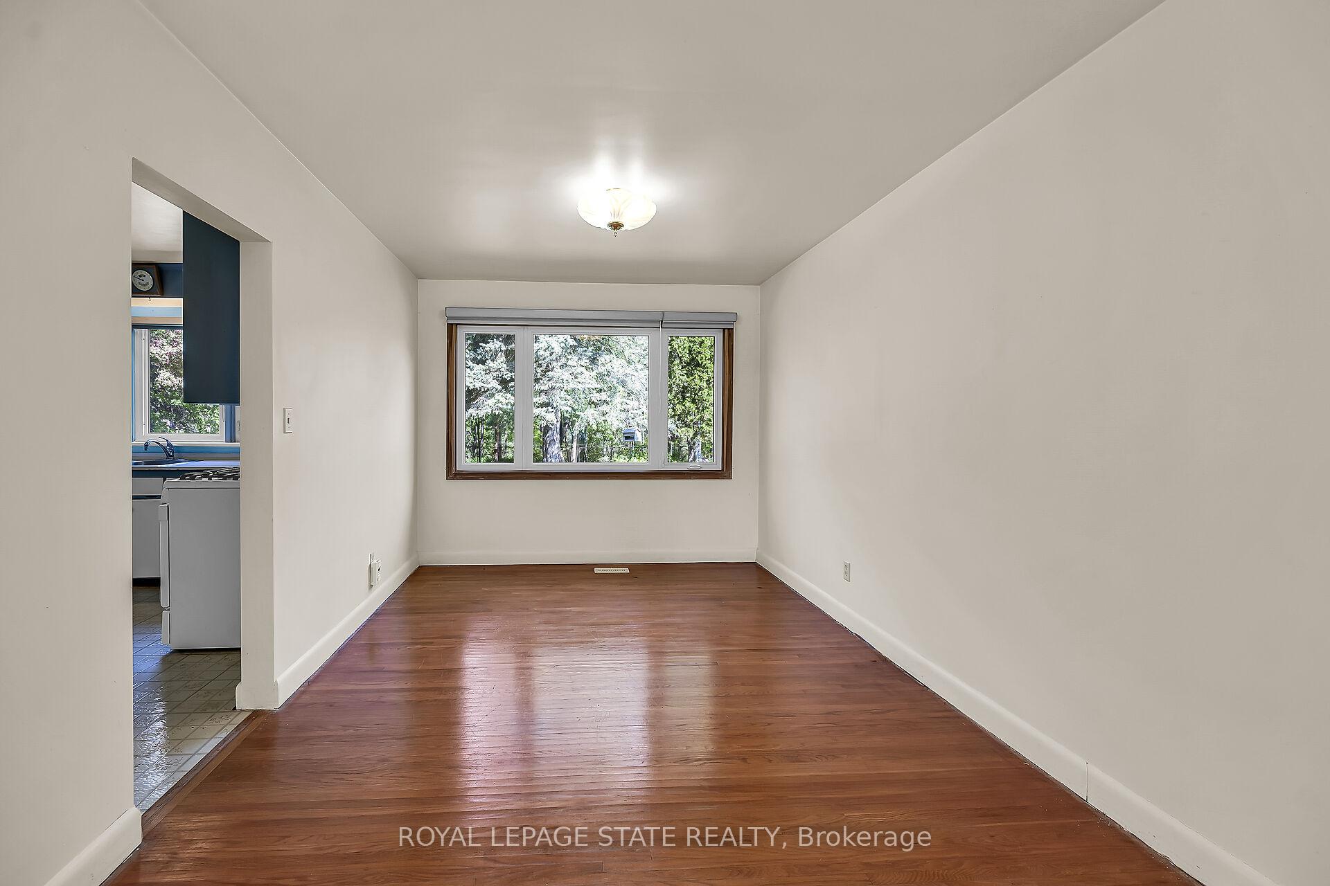 Photo 18 of 559 Westview Avenue, Hamilton, Ancaster — HOMEH