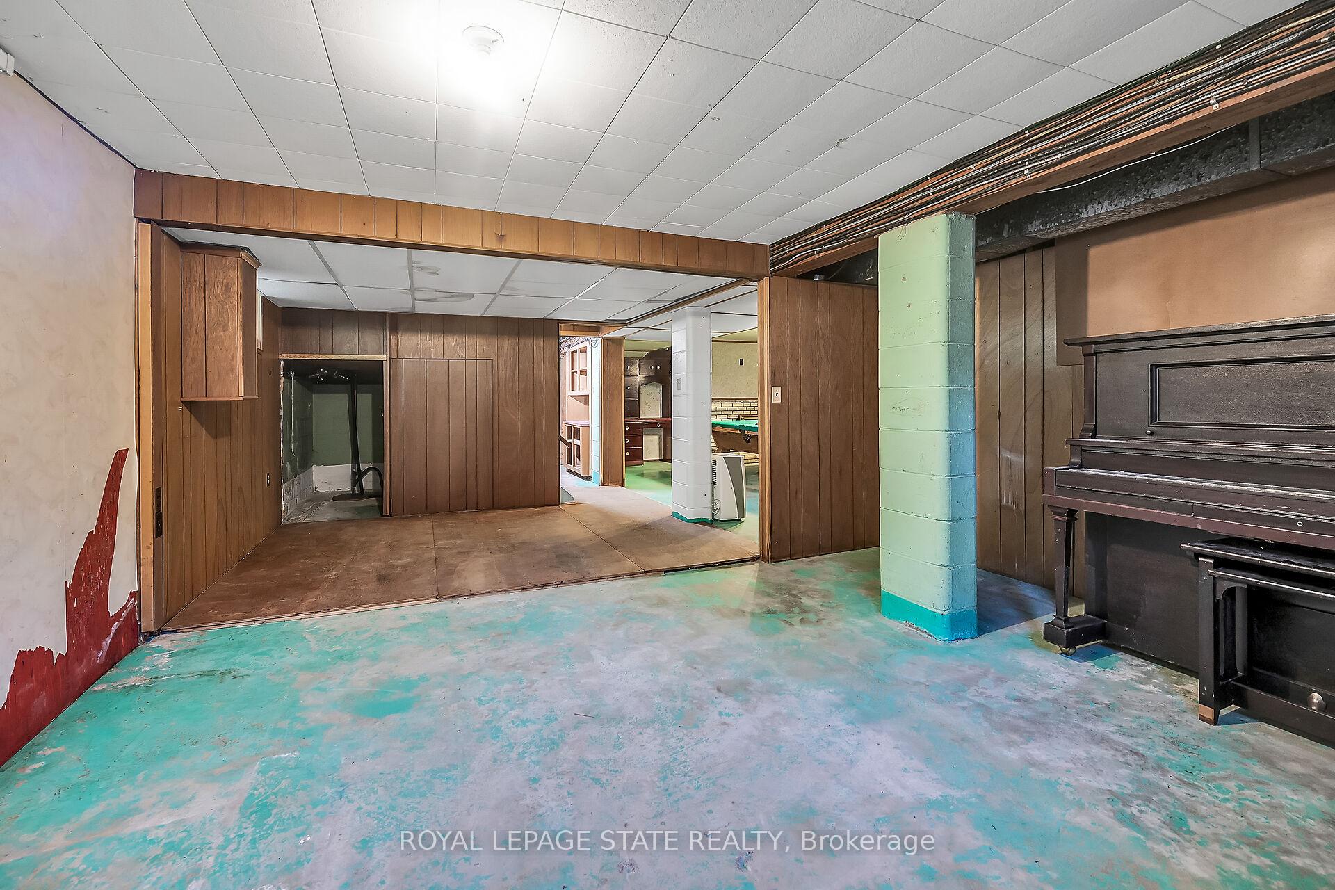 Photo 35 of 559 Westview Avenue, Hamilton, Ancaster — HOMEH