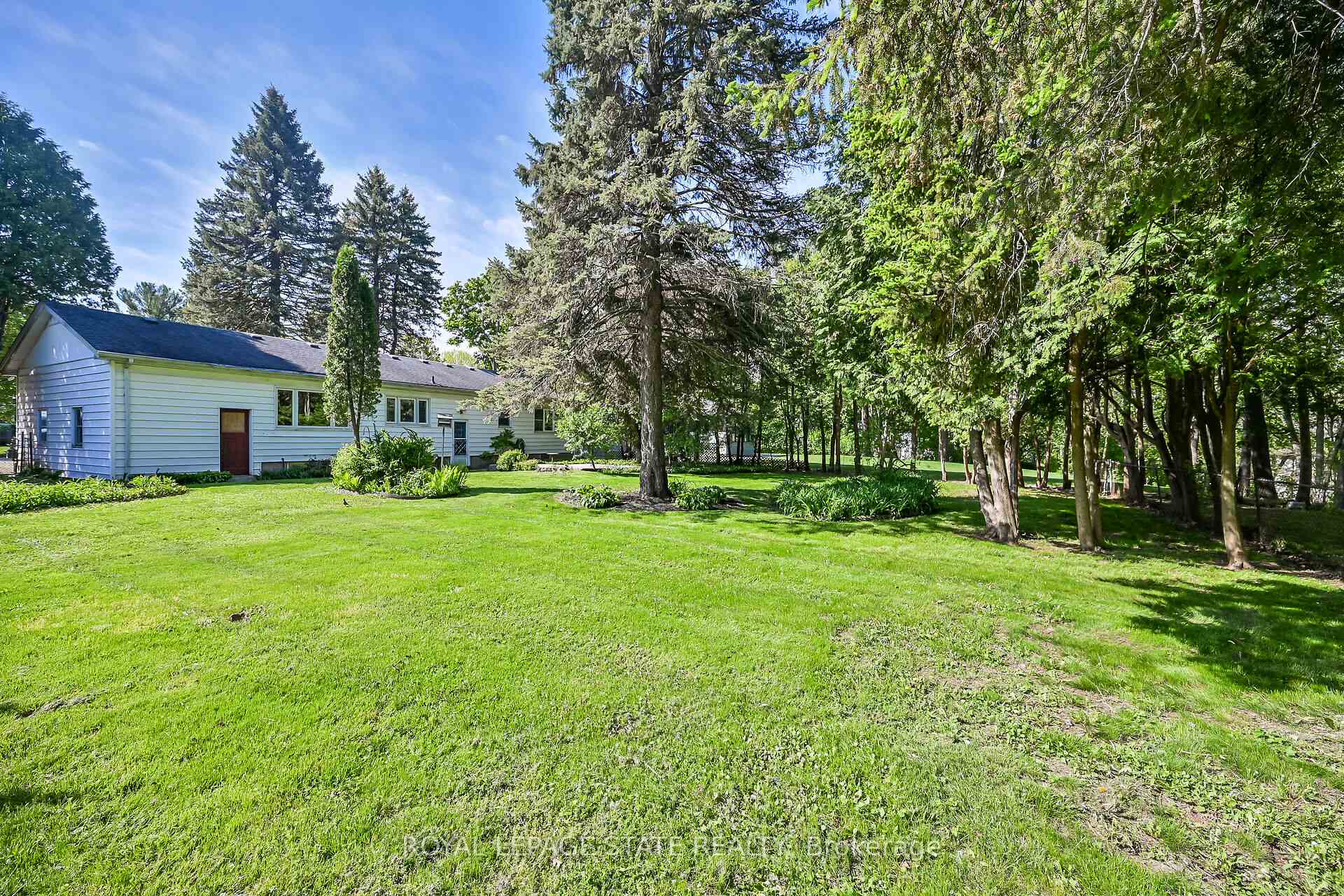 Photo 29 of 559 Westview Avenue, Hamilton, Ancaster — HOMEH