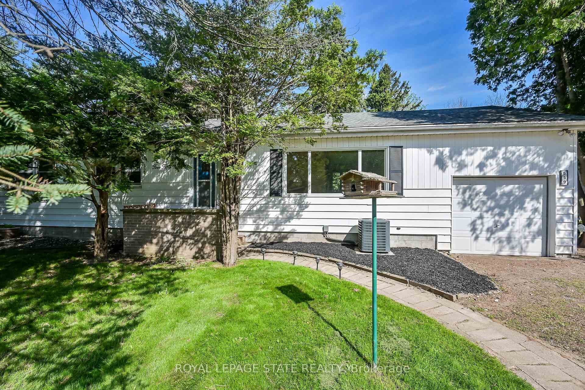 Photo 50 of 559 Westview Avenue, Hamilton, Ancaster — HOMEH