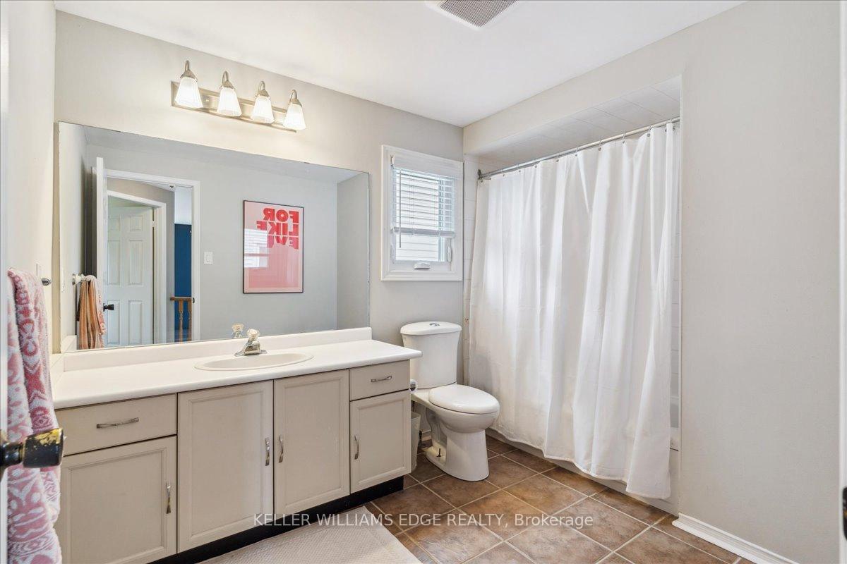Photo 21 of 23 Duncan Avenue, Hamilton, Waterdown — HOMEH