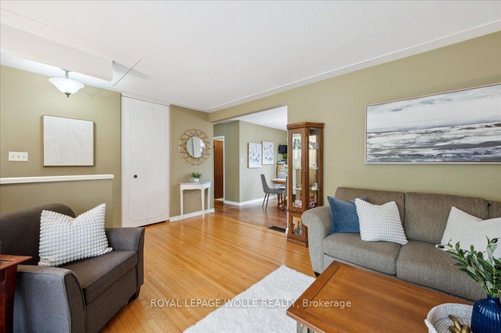 Photo 5 of 79 Rennie Drive, Kitchener — HOMEH