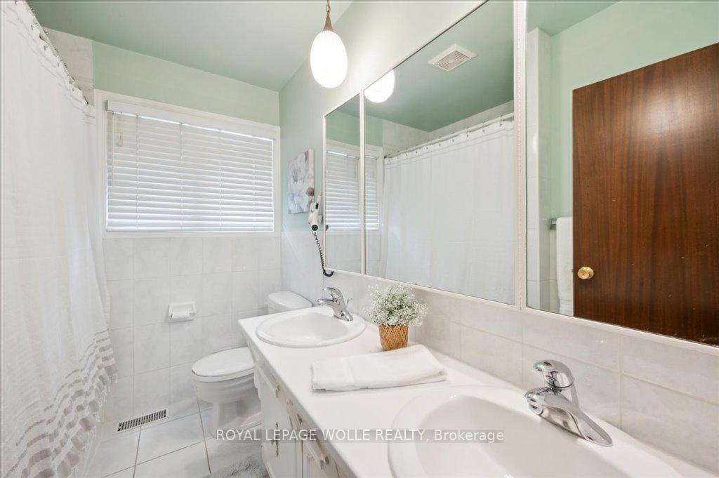 Photo 9 of 79 Rennie Drive, Kitchener — HOMEH