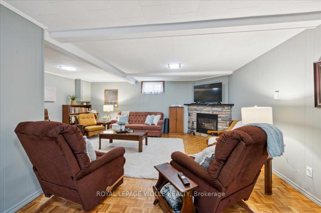 Photo 28 of 79 Rennie Drive, Kitchener — HOMEH