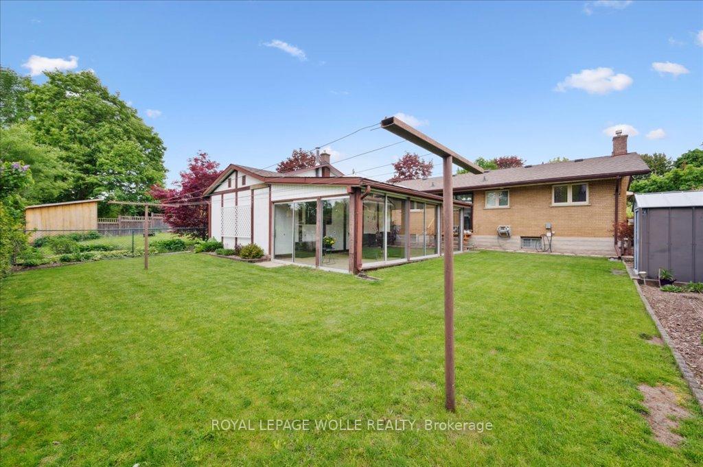 Photo 21 of 79 Rennie Drive, Kitchener — HOMEH