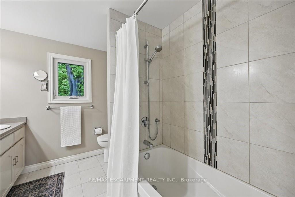 Photo 30 of 31 Forestview Drive, Hamilton, Cootes Paradise — HOMEH