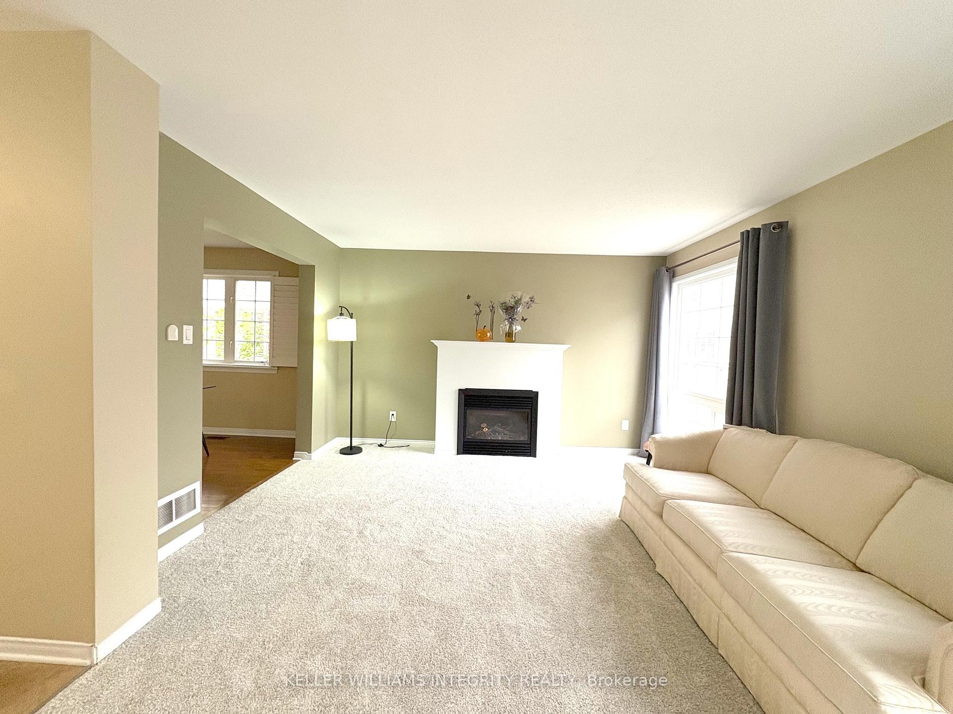 Photo 3 of 550 Ashbourne Cres, Ottawa, Barrhaven - Stonebridge — HOMEH