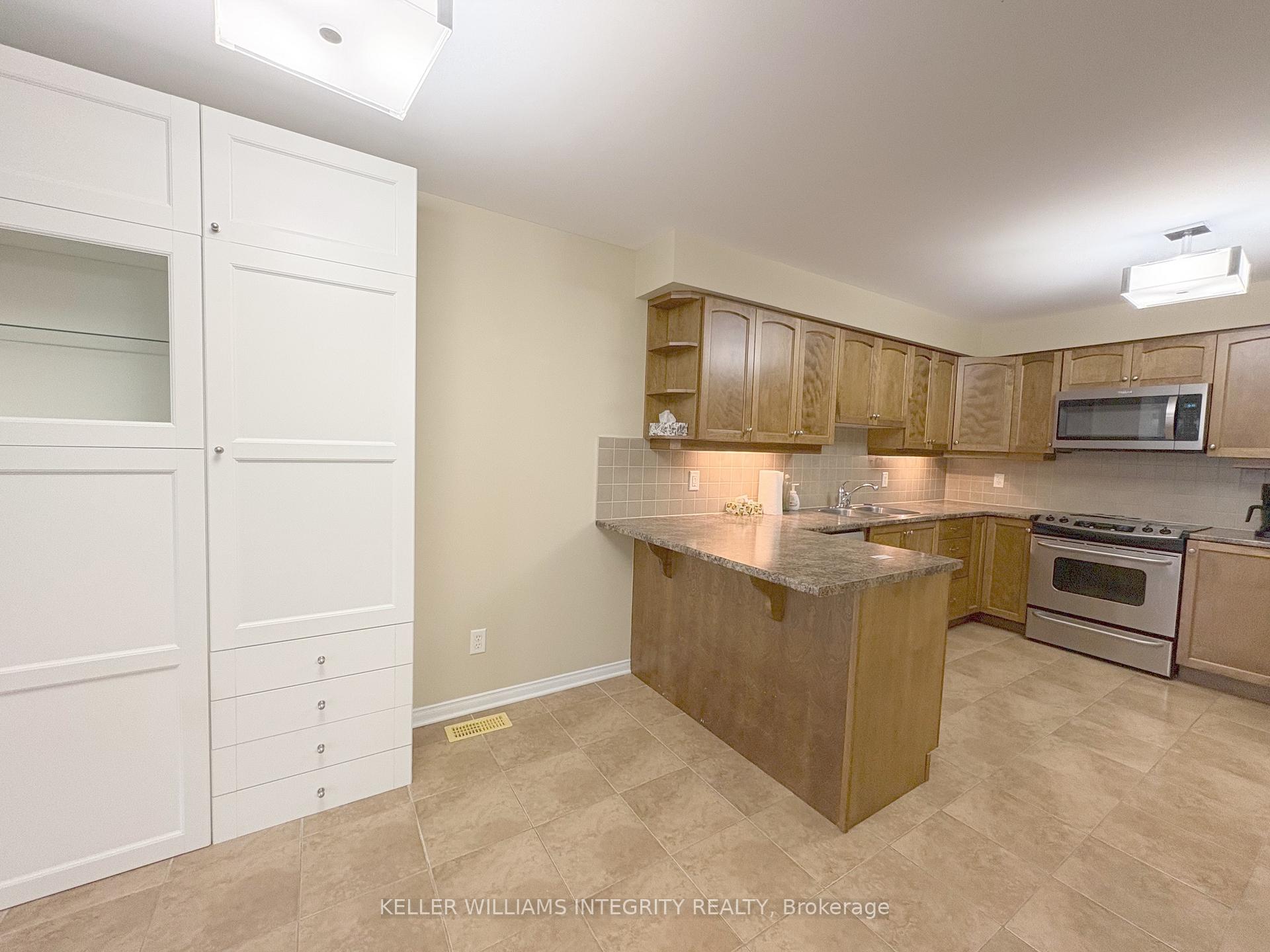 Photo 7 of 550 Ashbourne Cres, Ottawa, Barrhaven - Stonebridge — HOMEH