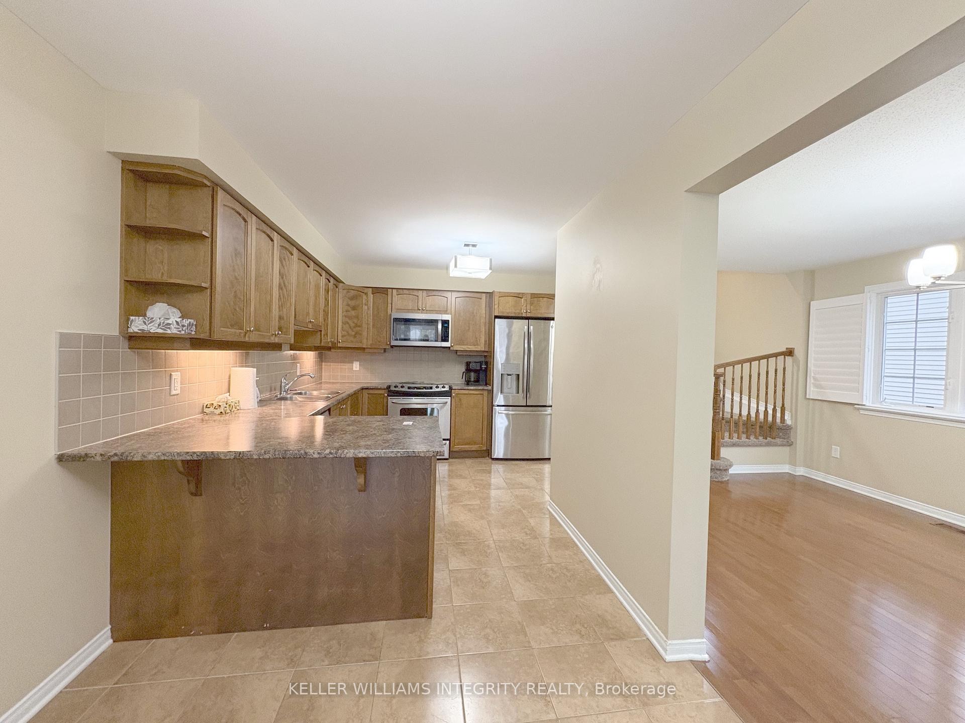 Photo 12 of 550 Ashbourne Cres, Ottawa, Barrhaven - Stonebridge — HOMEH