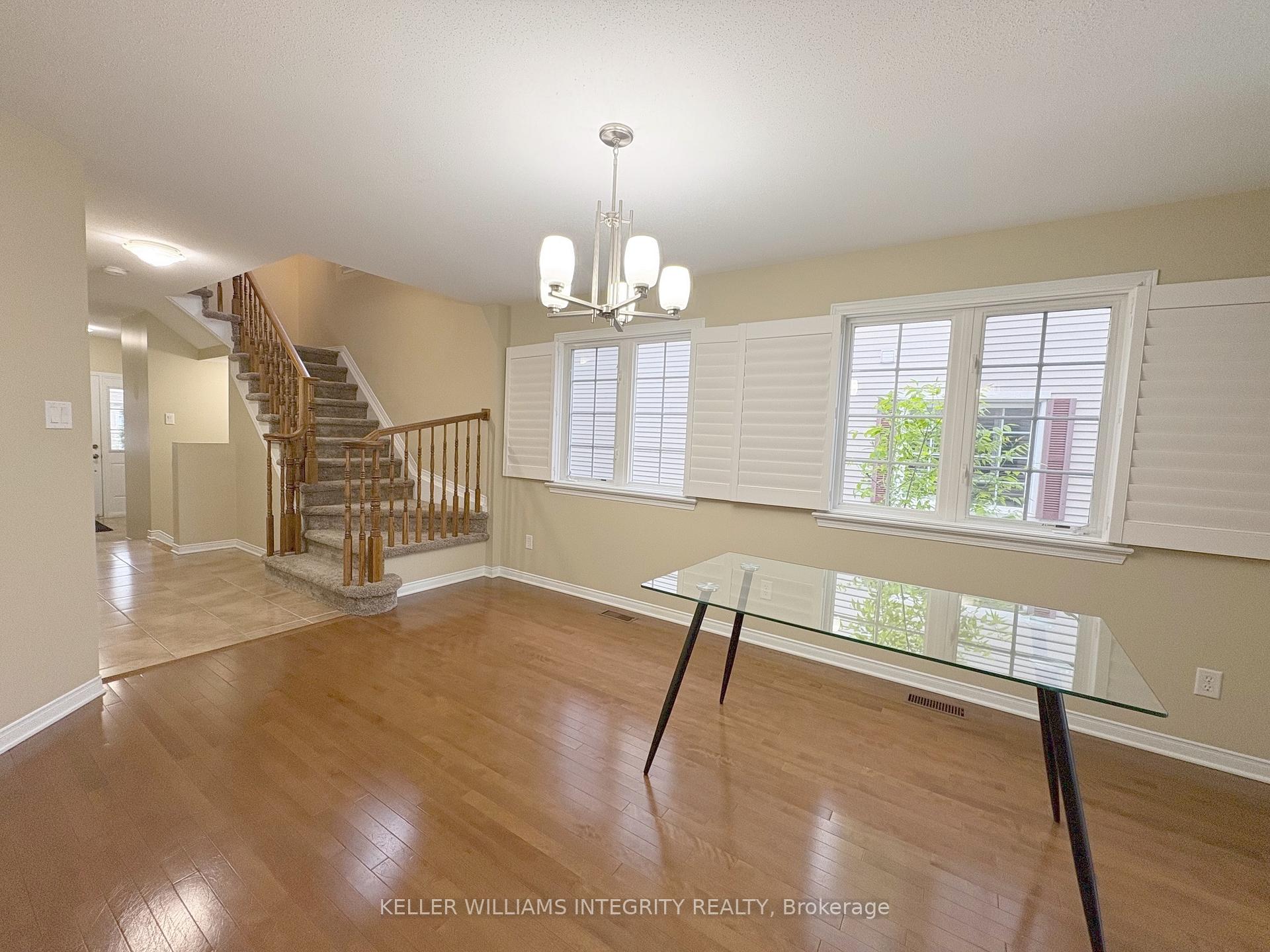 Photo 13 of 550 Ashbourne Cres, Ottawa, Barrhaven - Stonebridge — HOMEH