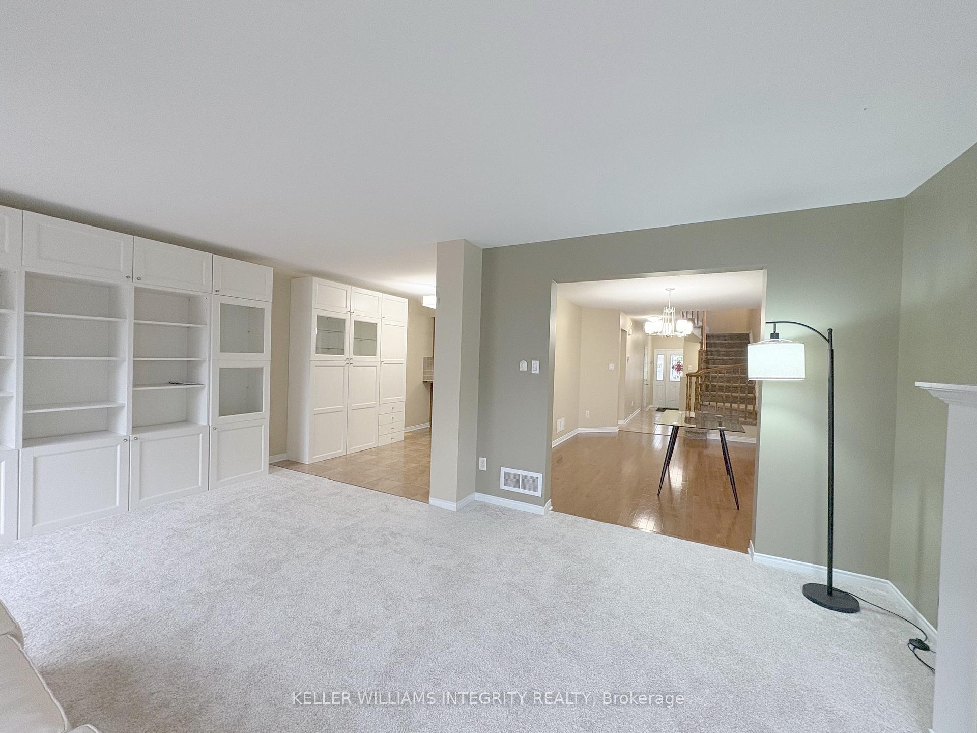 Photo 5 of 550 Ashbourne Cres, Ottawa, Barrhaven - Stonebridge — HOMEH