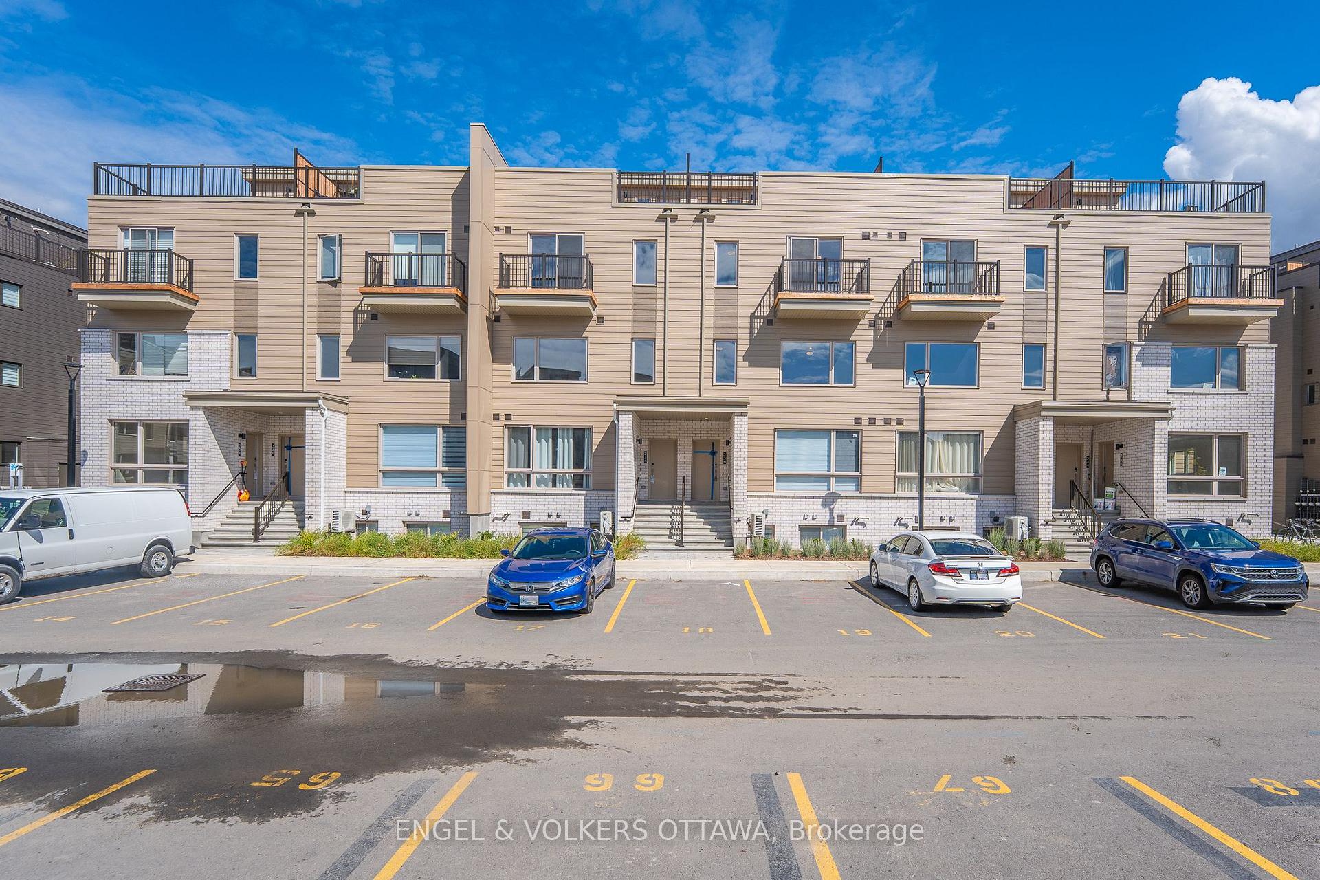 Photo 1 of 236 Mishi Private, Ottawa, CFB Rockcliffe and Area — HOMEH