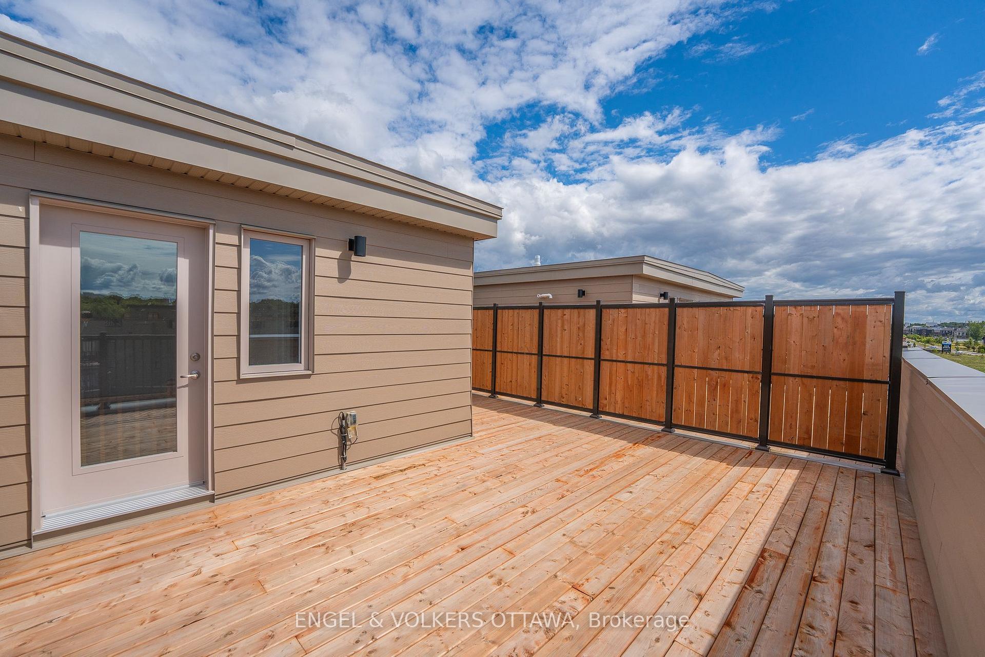Photo 22 of 236 Mishi Private, Ottawa, CFB Rockcliffe and Area — HOMEH