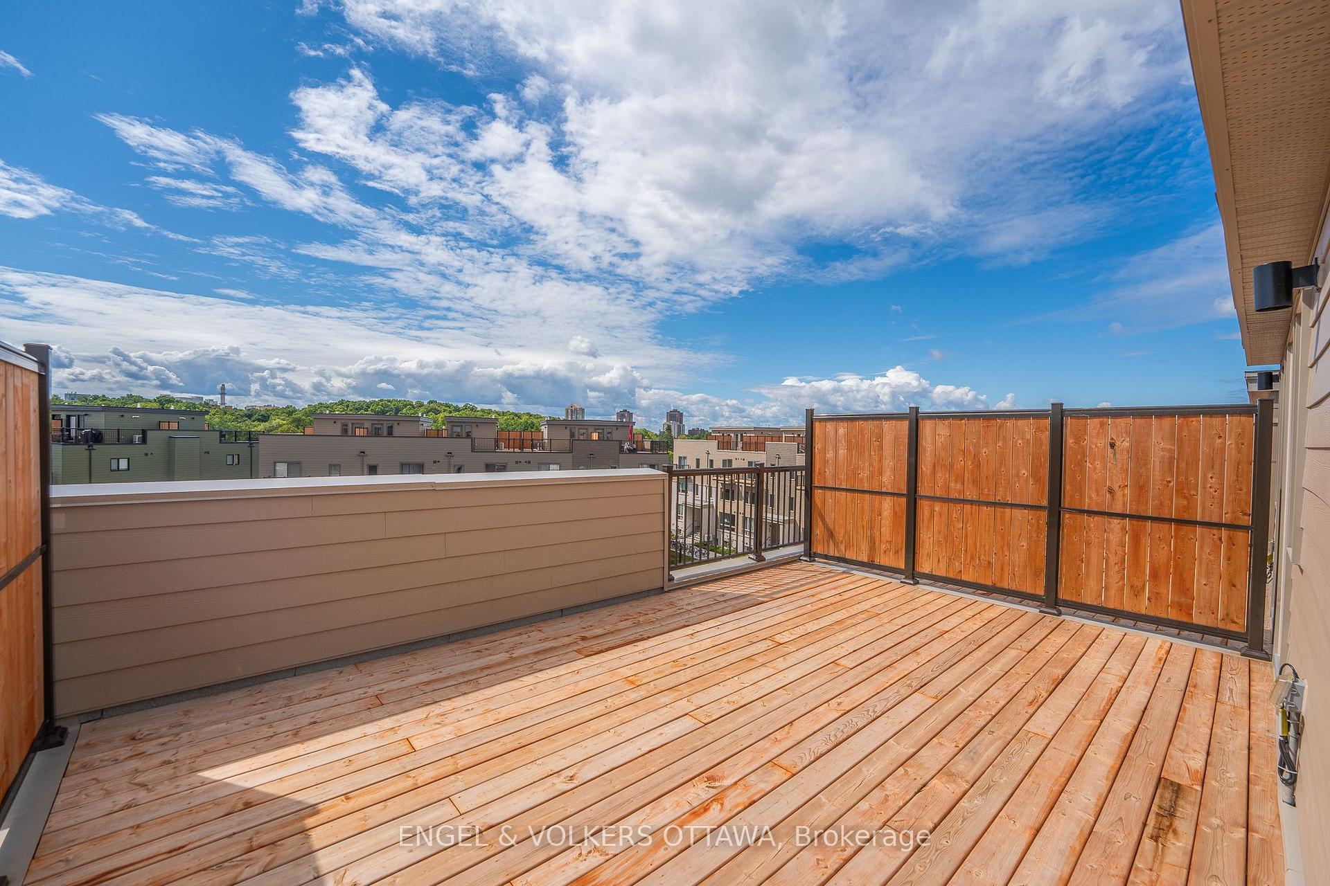 Photo 25 of 236 Mishi Private, Ottawa, CFB Rockcliffe and Area — HOMEH