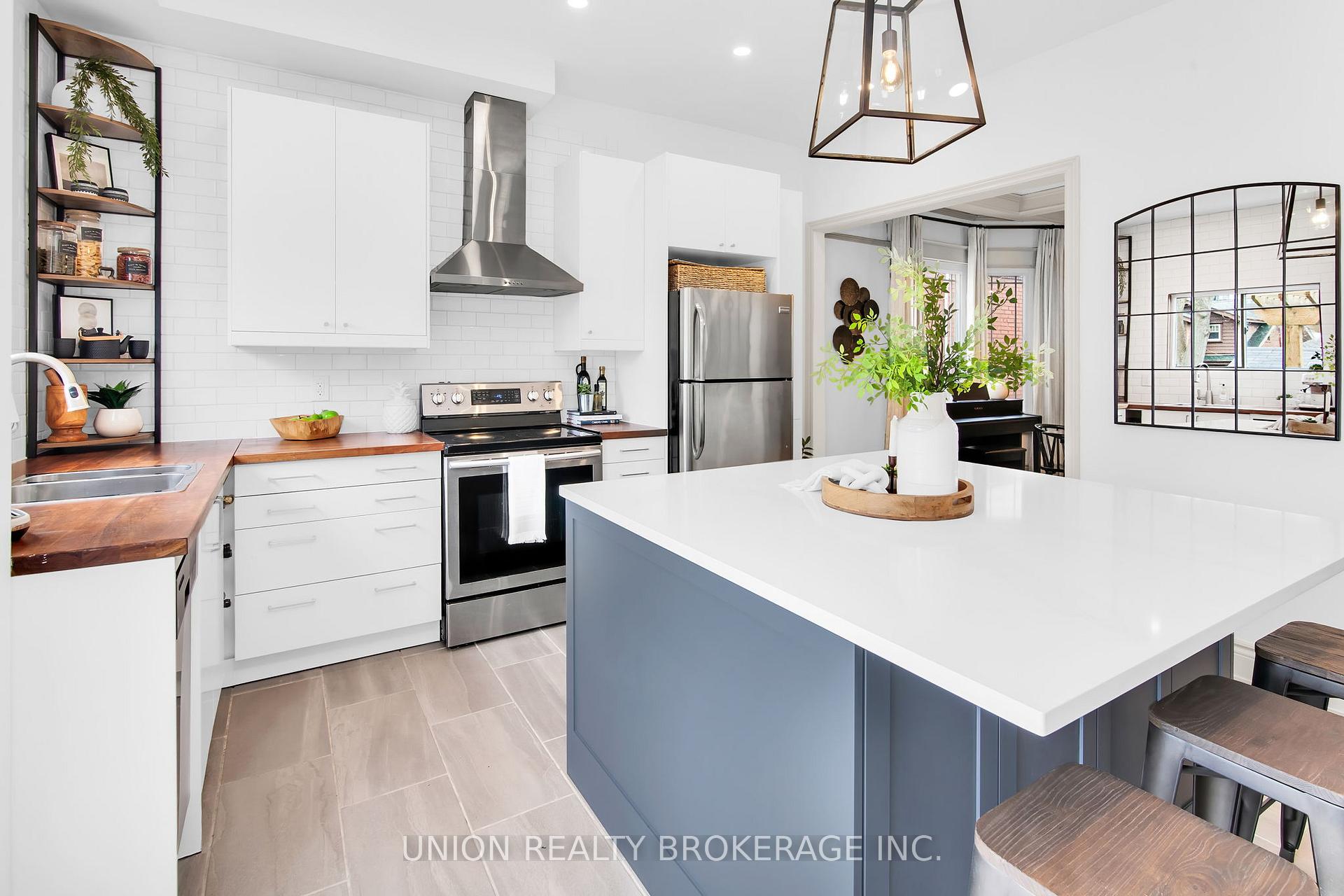 Photo 11 of 64 Amroth Avenue, Toronto, East End-Danforth — HOMEH