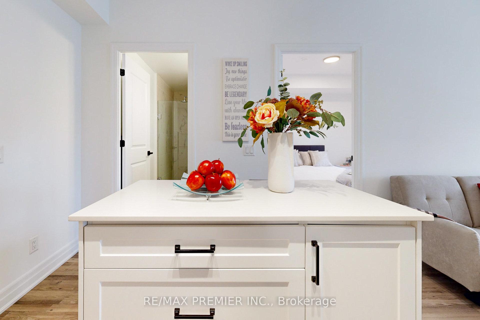 Photo 5 of Unit Suite 1907, 9085 Jane Street, Vaughan, Concord — HOMEH