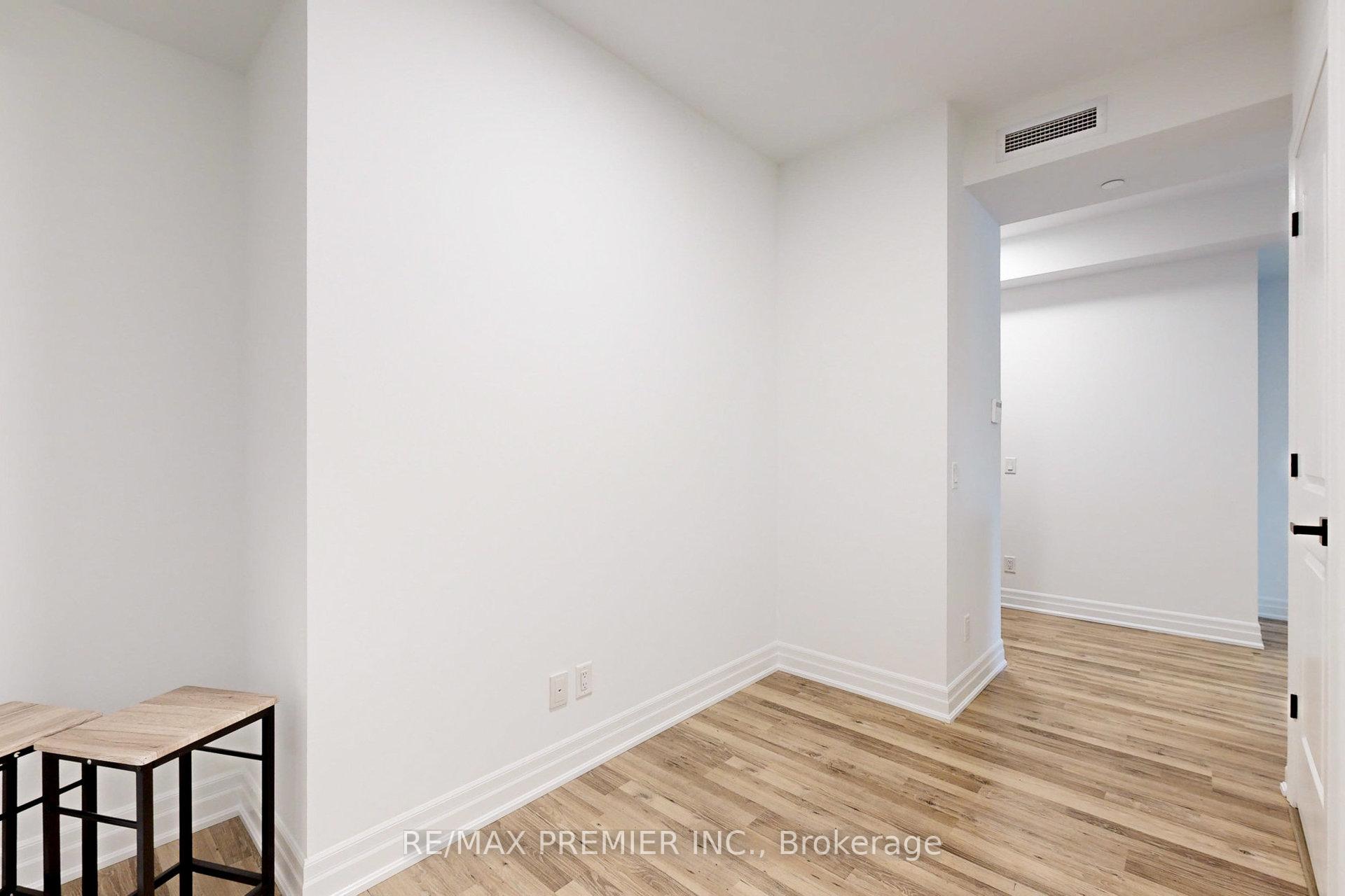 Photo 13 of Unit Suite 1907, 9085 Jane Street, Vaughan, Concord — HOMEH