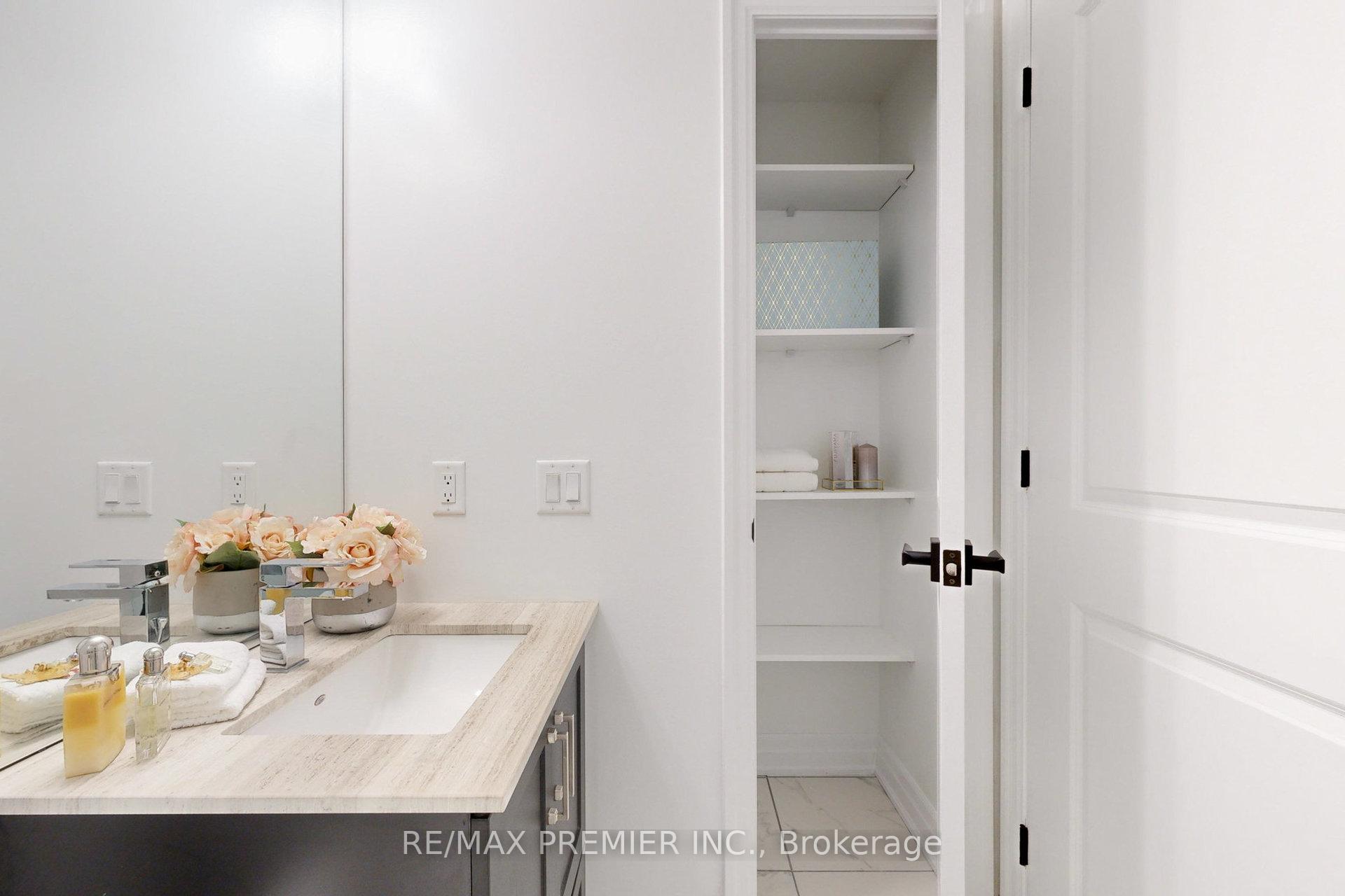Photo 37 of Unit Suite 1907, 9085 Jane Street, Vaughan, Concord — HOMEH