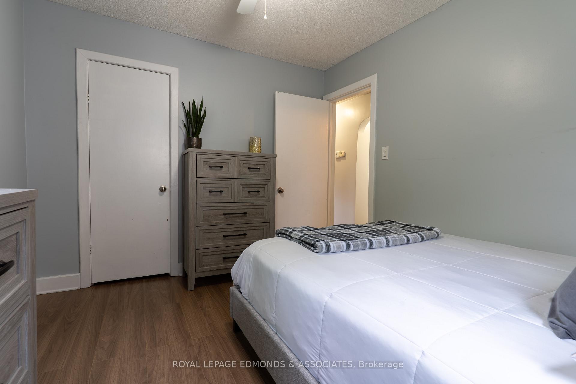 Photo 14 of 131 Irving Street, Pembroke — HOMEH