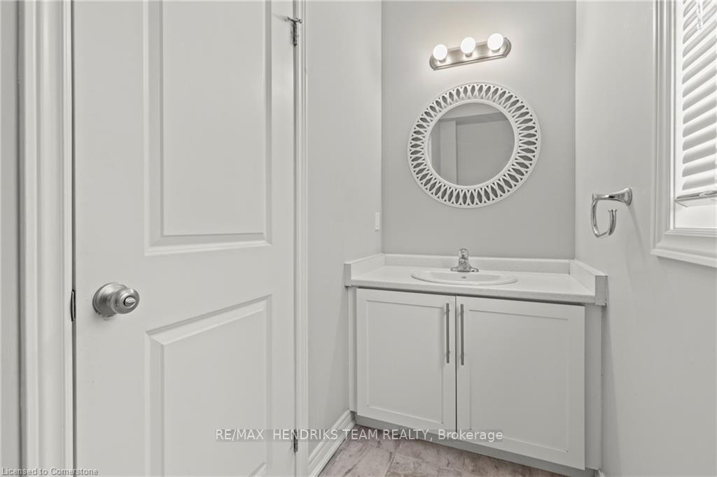 Photo 8 of 44 Woodburn Avenue, St. Catharines, Oakdale — HOMEH