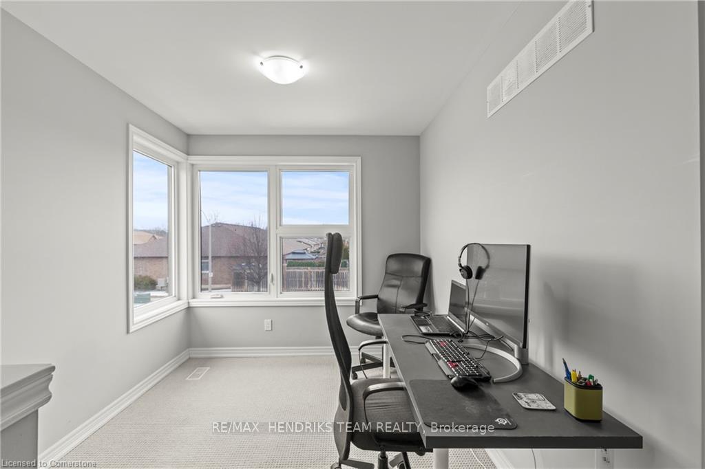 Photo 12 of 44 Woodburn Avenue, St. Catharines, Oakdale — HOMEH