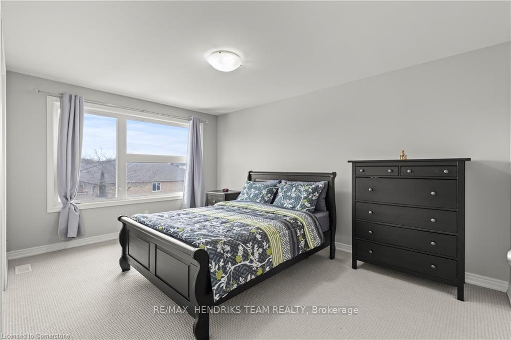 Photo 14 of 44 Woodburn Avenue, St. Catharines, Oakdale — HOMEH