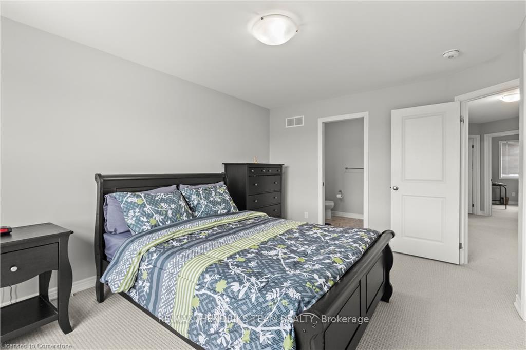 Photo 22 of 44 Woodburn Avenue, St. Catharines, Oakdale — HOMEH