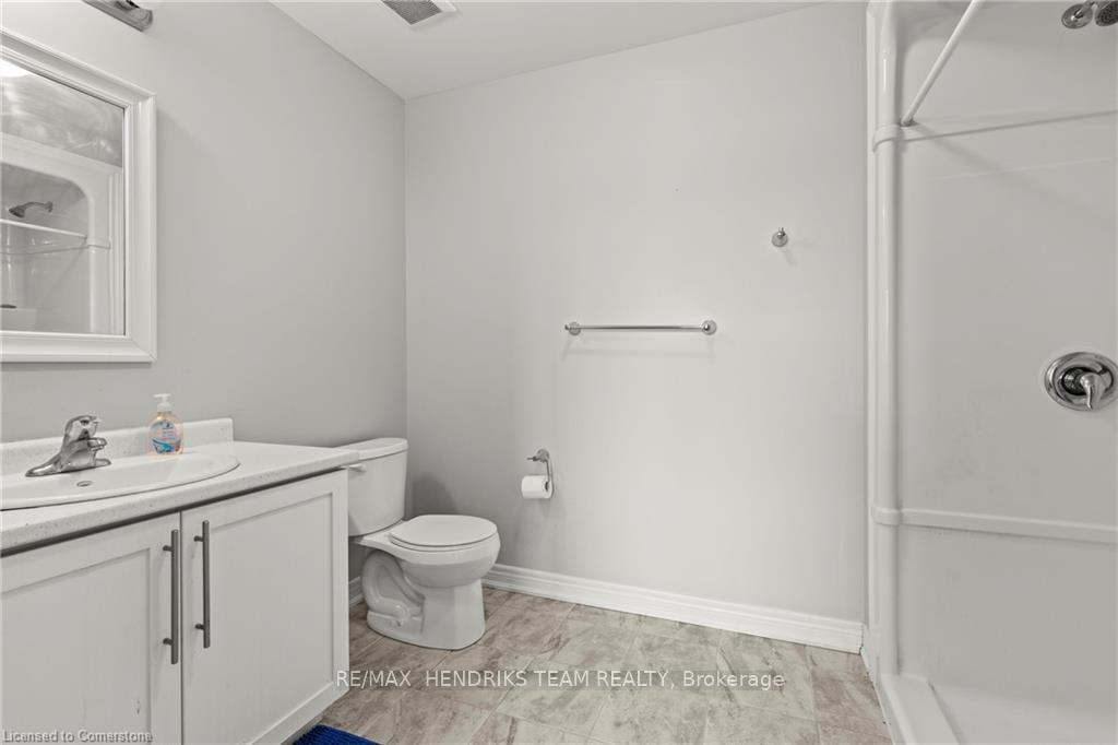 Photo 15 of 44 Woodburn Avenue, St. Catharines, Oakdale — HOMEH