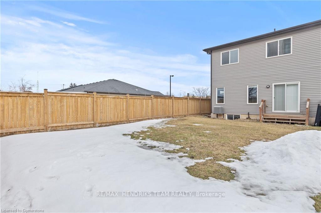 Photo 21 of 44 Woodburn Avenue, St. Catharines, Oakdale — HOMEH