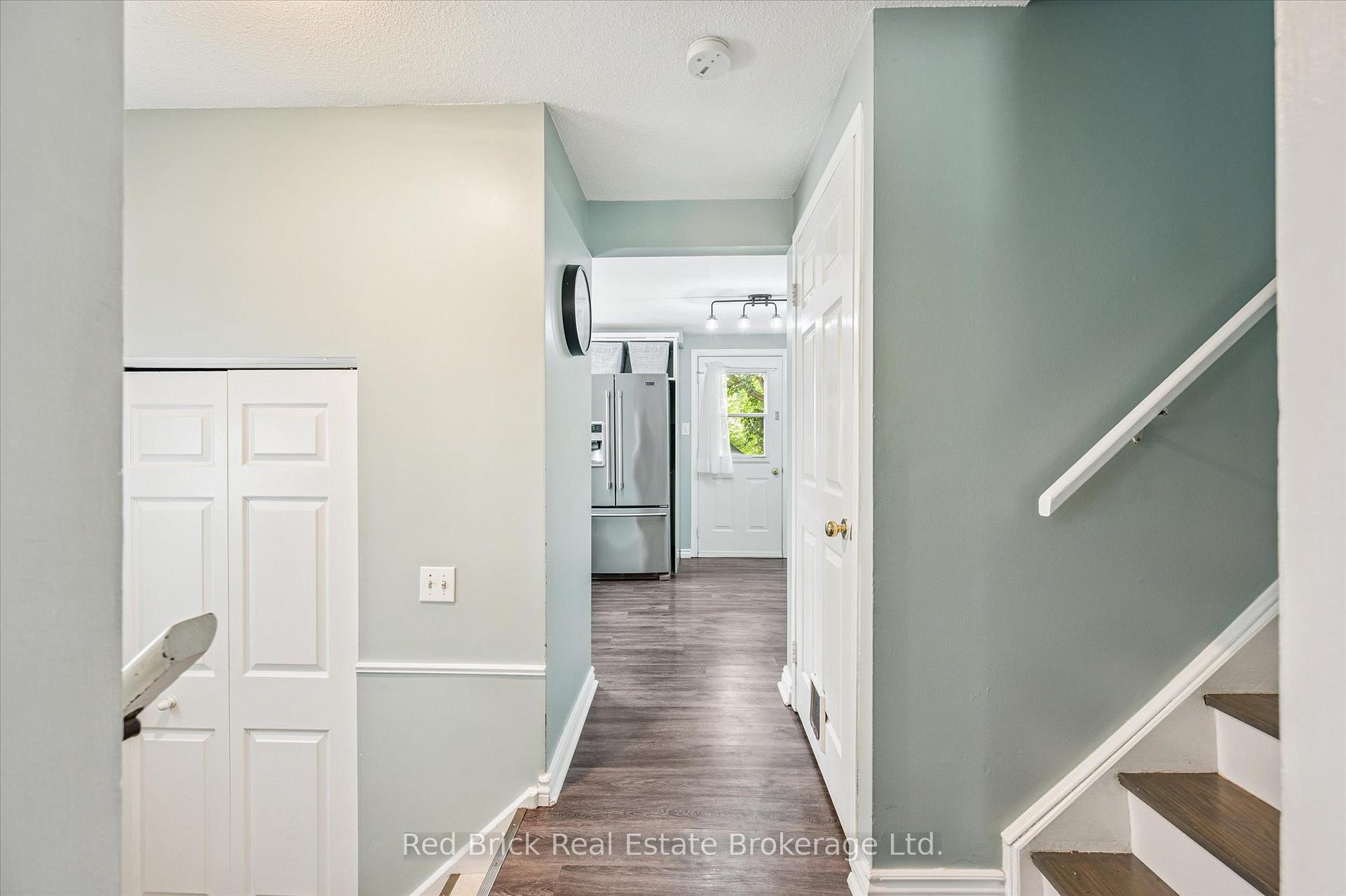 Photo 12 of 605 Willow Road, Guelph, Willow West/Sugarbush/West Acres — HOMEH