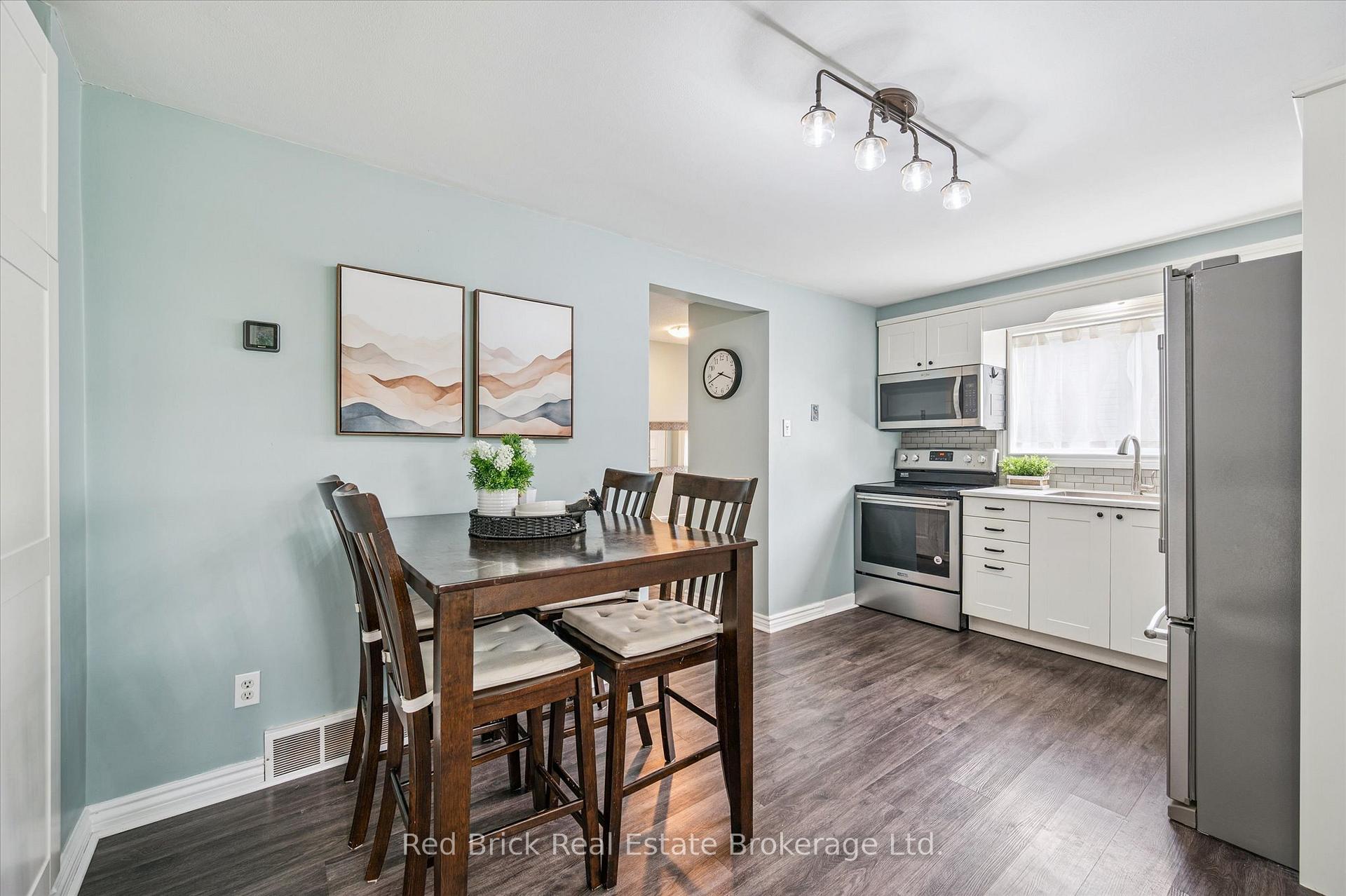 Photo 13 of 605 Willow Road, Guelph, Willow West/Sugarbush/West Acres — HOMEH