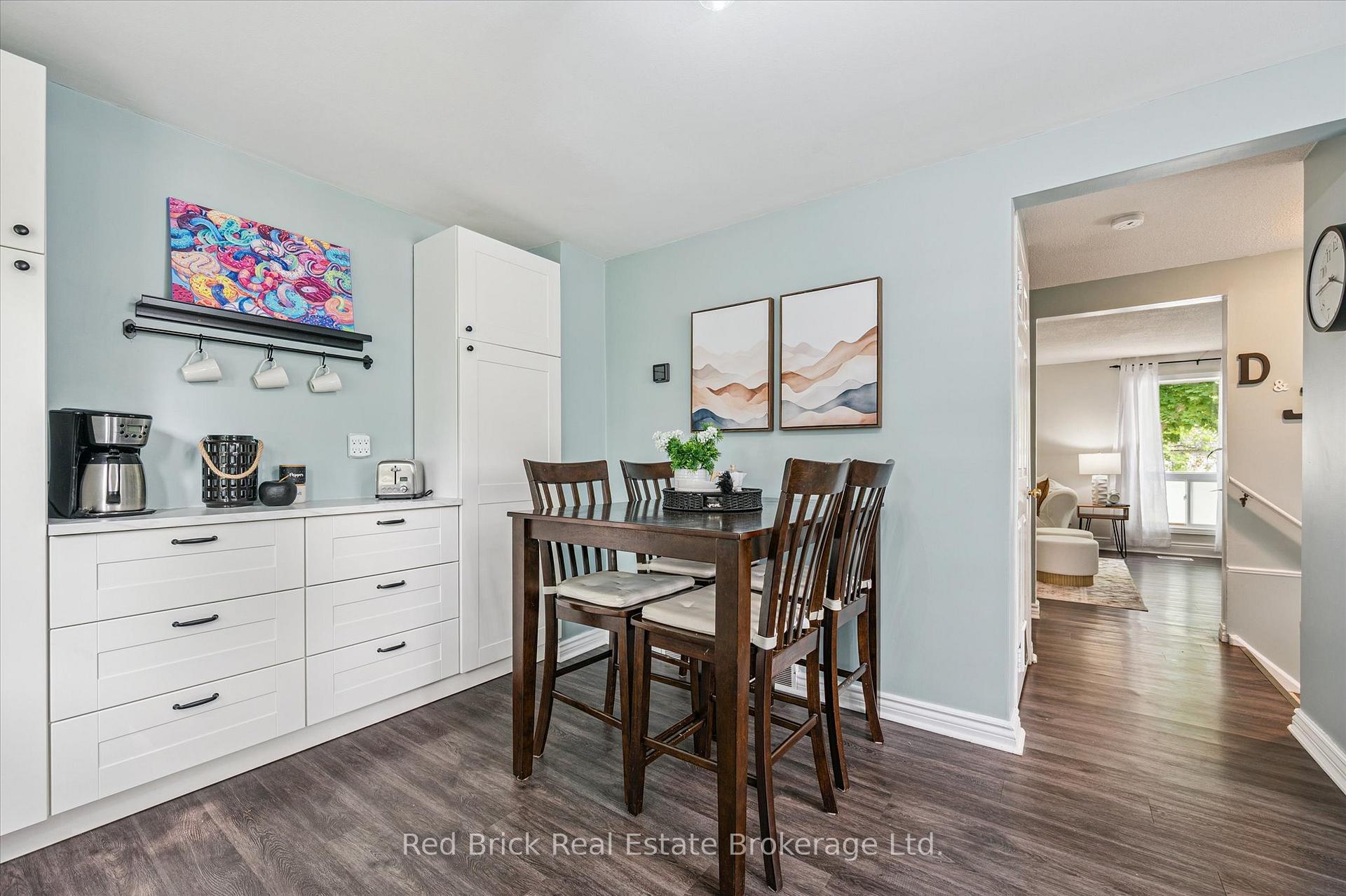 Photo 16 of 605 Willow Road, Guelph, Willow West/Sugarbush/West Acres — HOMEH