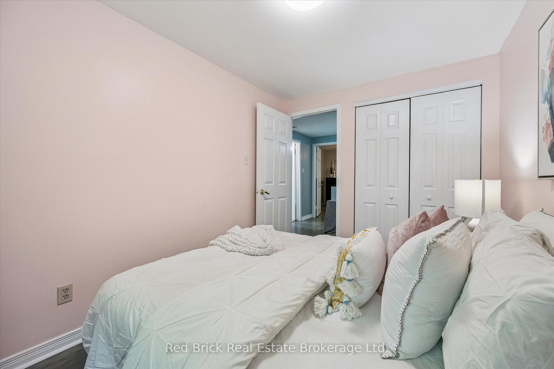 Photo 23 of 605 Willow Road, Guelph, Willow West/Sugarbush/West Acres — HOMEH
