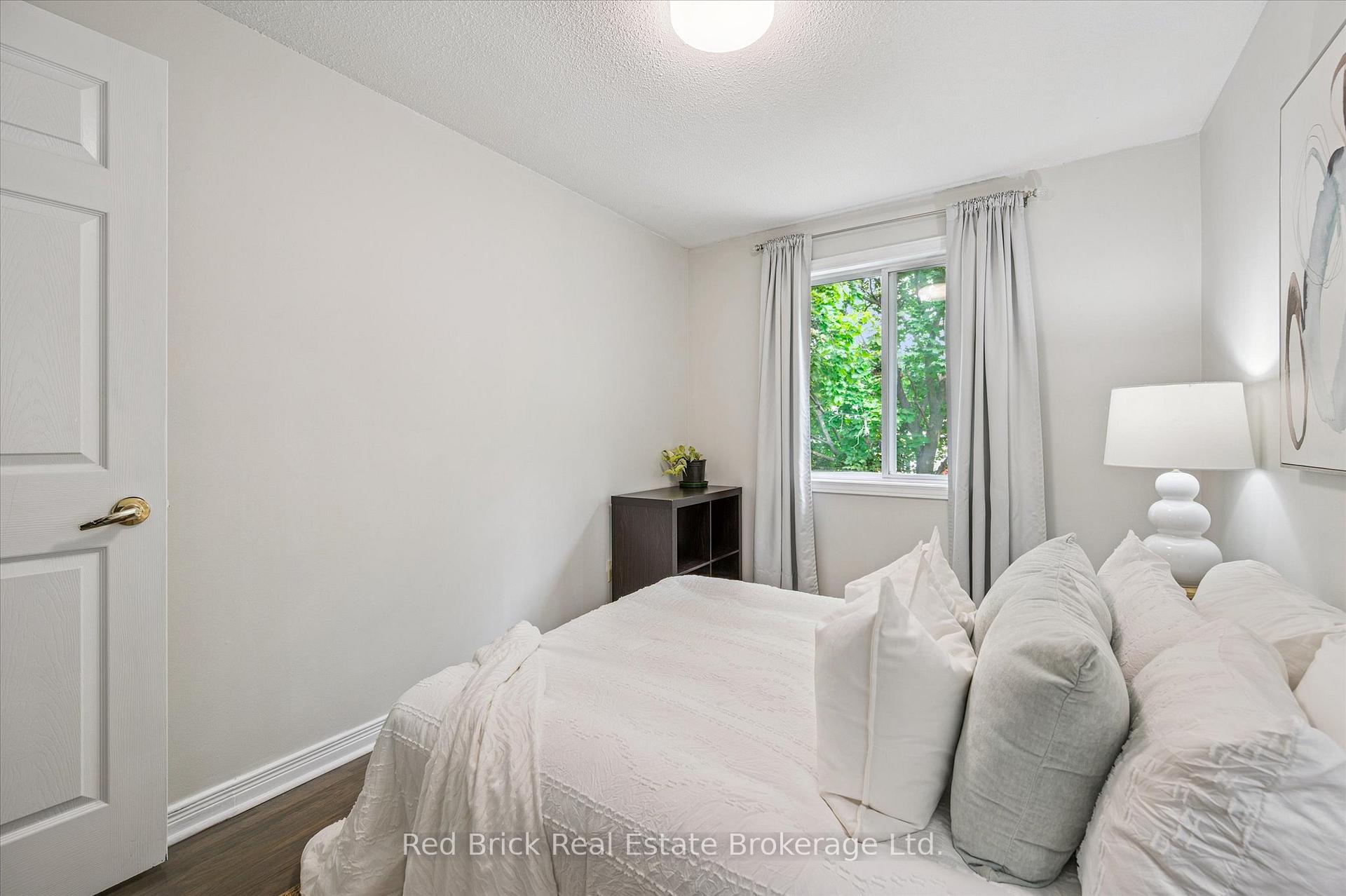 Photo 25 of 605 Willow Road, Guelph, Willow West/Sugarbush/West Acres — HOMEH
