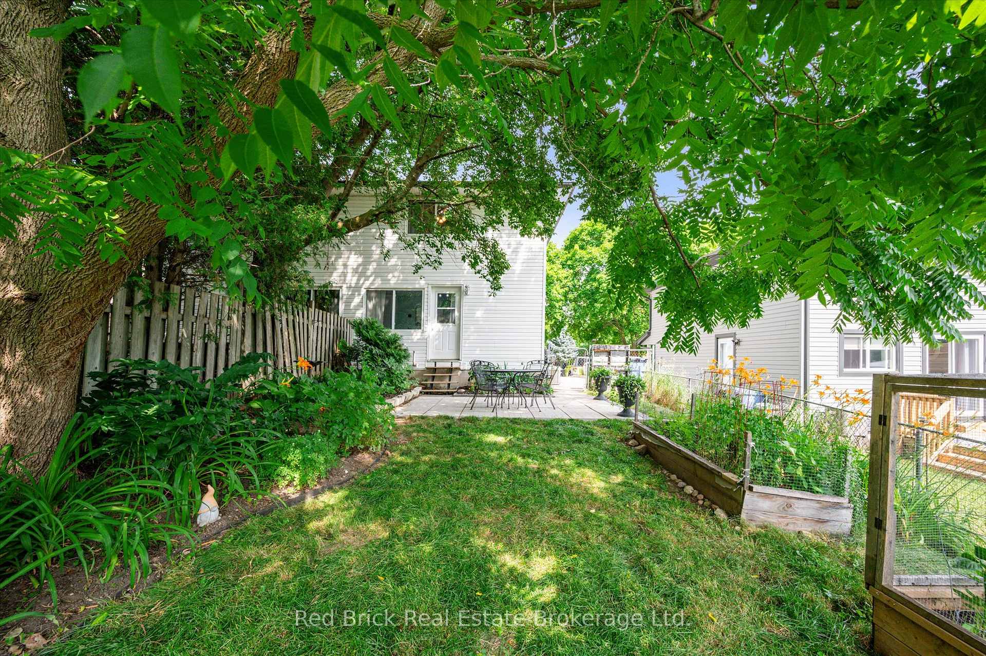 Photo 35 of 605 Willow Road, Guelph, Willow West/Sugarbush/West Acres — HOMEH