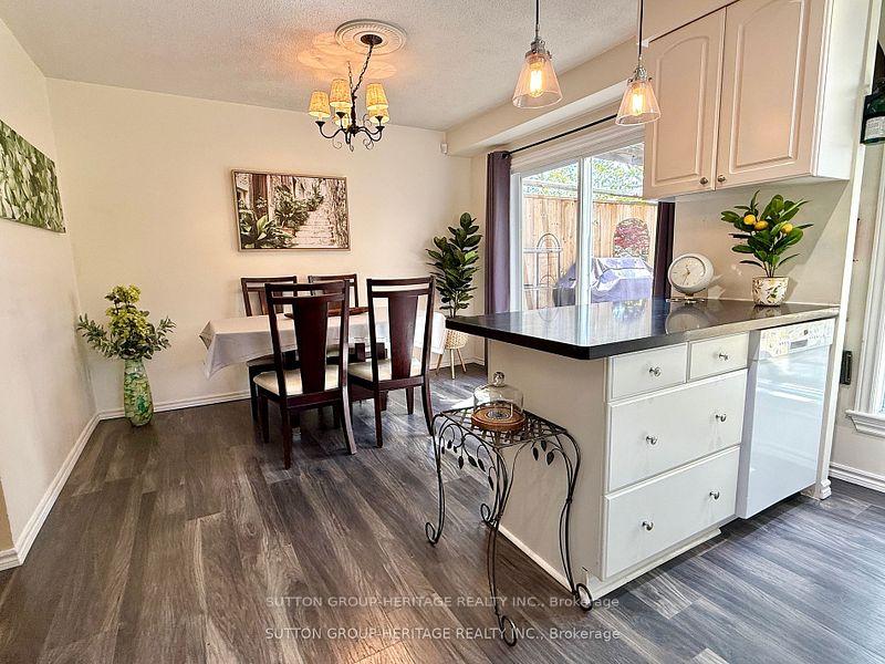 Photo 6 of 847 Gentry Crescent, Oshawa, Eastdale — HOMEH