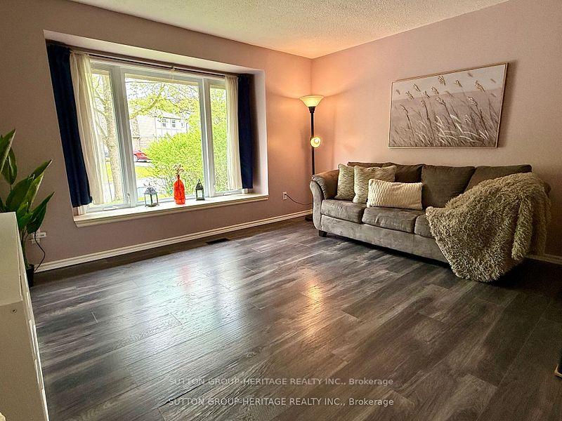 Photo 32 of 847 Gentry Crescent, Oshawa, Eastdale — HOMEH