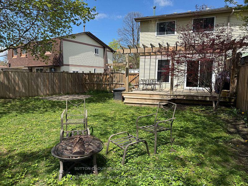 Photo 21 of 847 Gentry Crescent, Oshawa, Eastdale — HOMEH