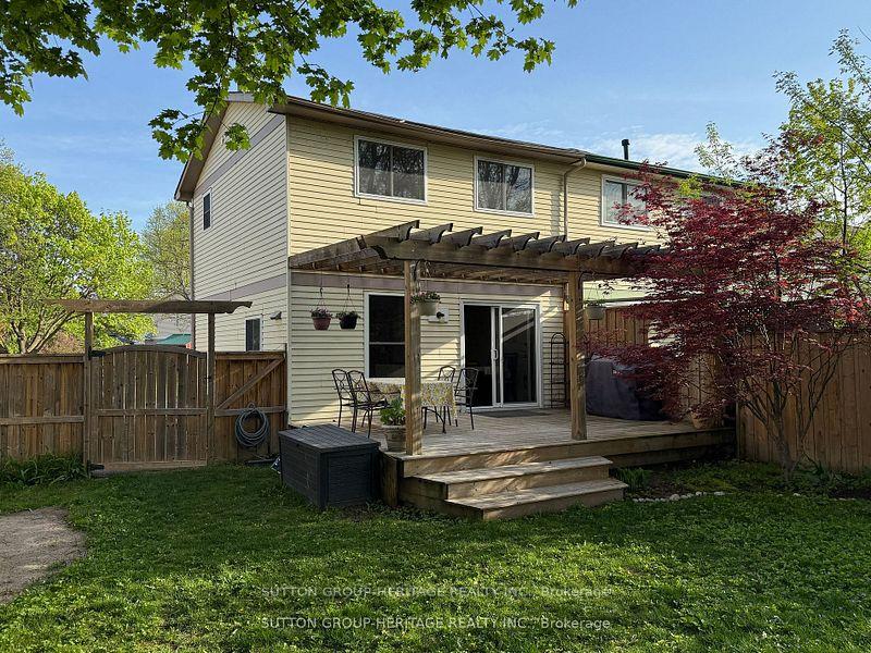 Photo 30 of 847 Gentry Crescent, Oshawa, Eastdale — HOMEH