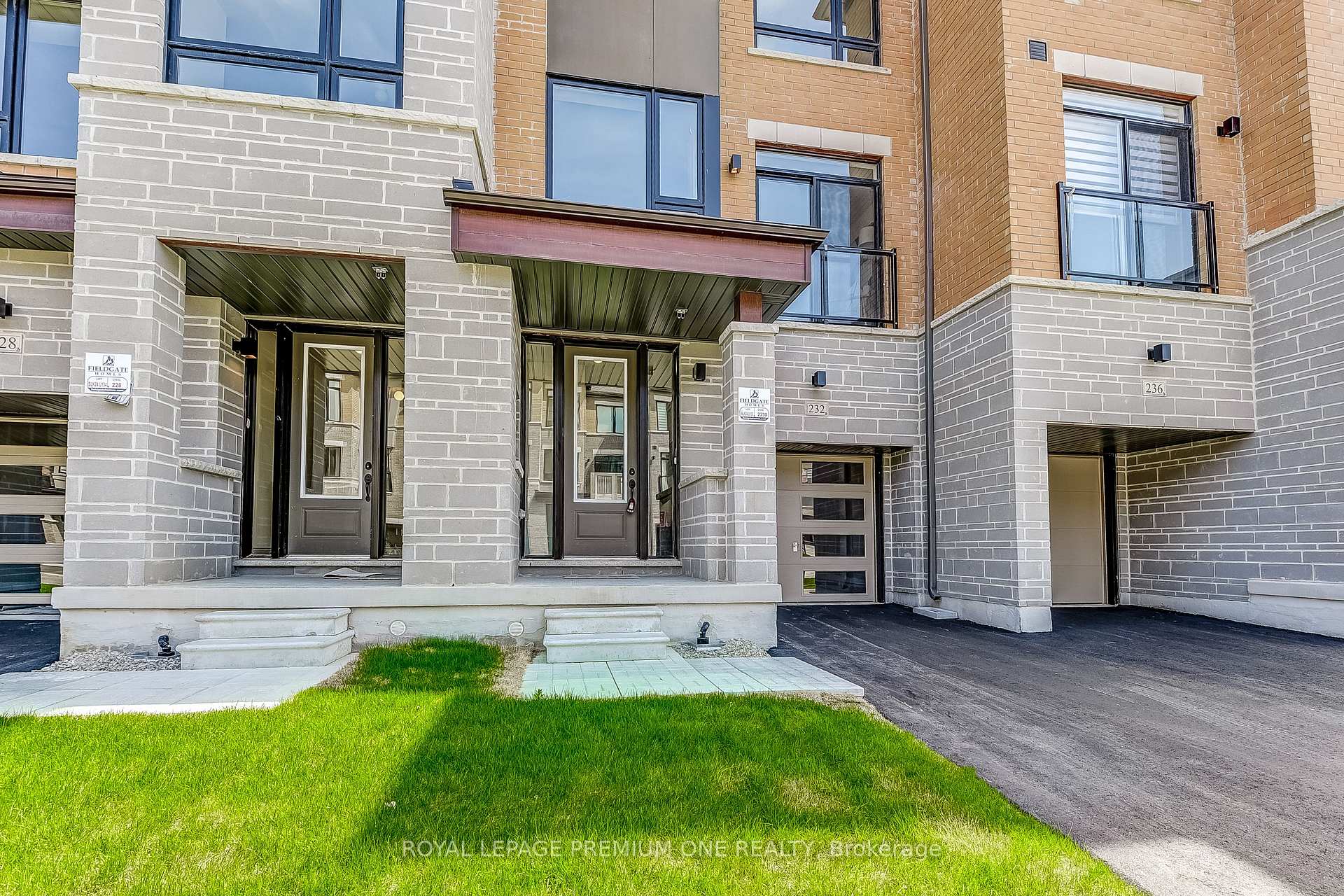 Photo 35 of 232 Tennant Circle, Vaughan, Vellore Village — HOMEH