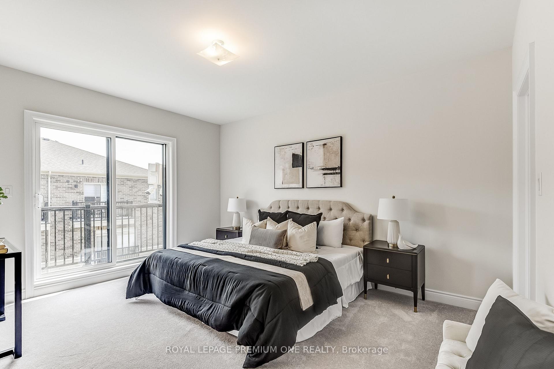 Photo 32 of 232 Tennant Circle, Vaughan, Vellore Village — HOMEH