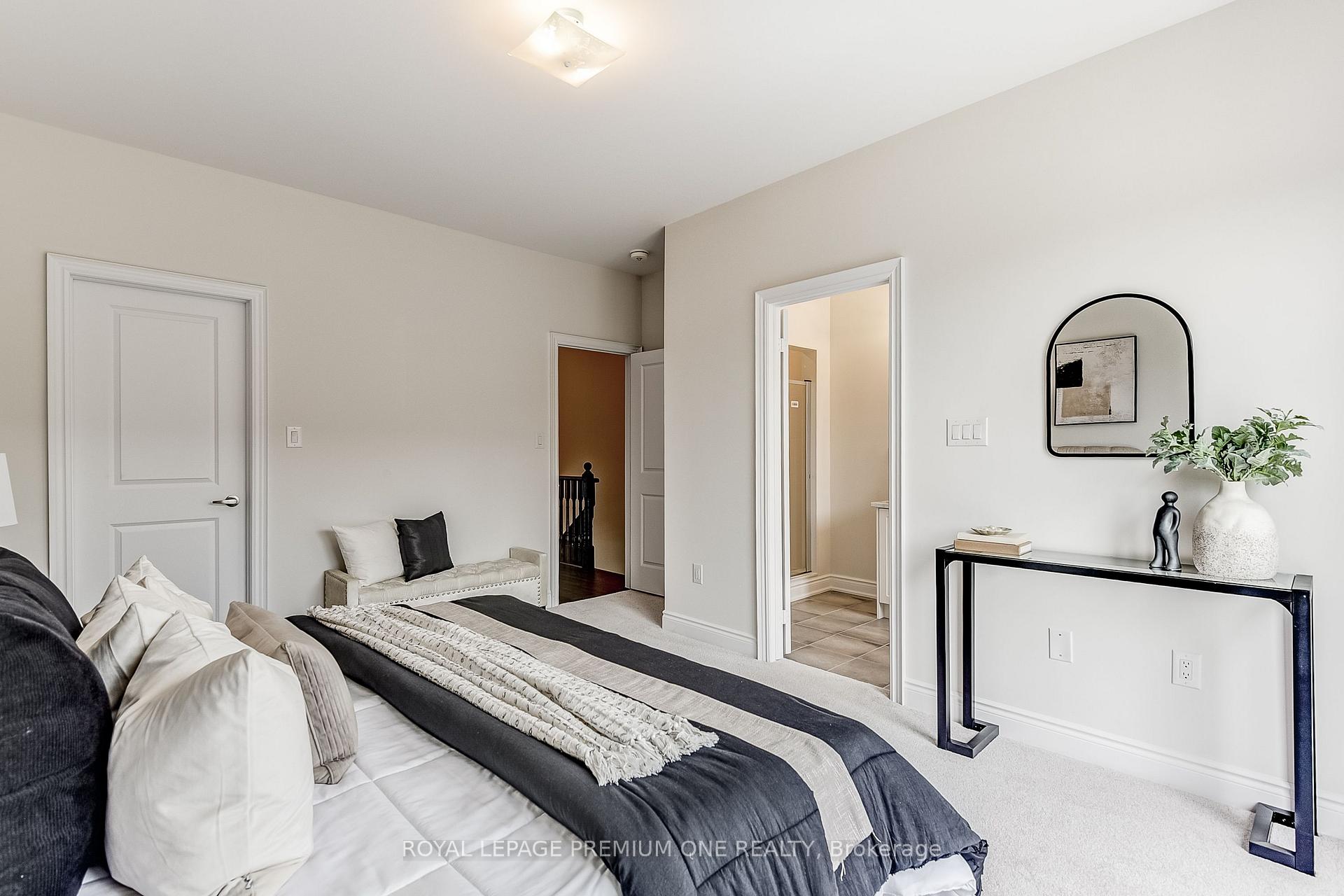 Photo 30 of 232 Tennant Circle, Vaughan, Vellore Village — HOMEH