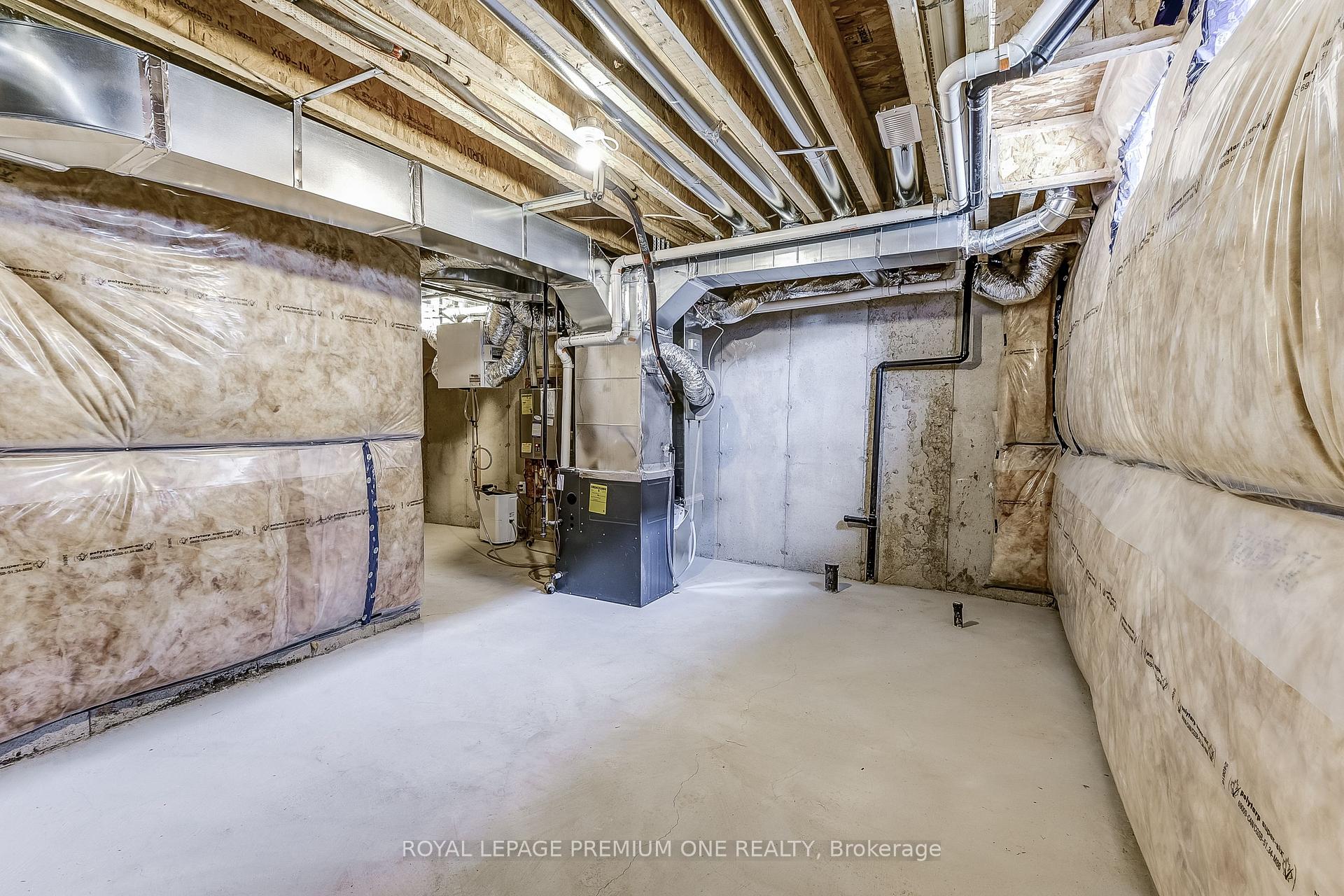 Photo 34 of 232 Tennant Circle, Vaughan, Vellore Village — HOMEH