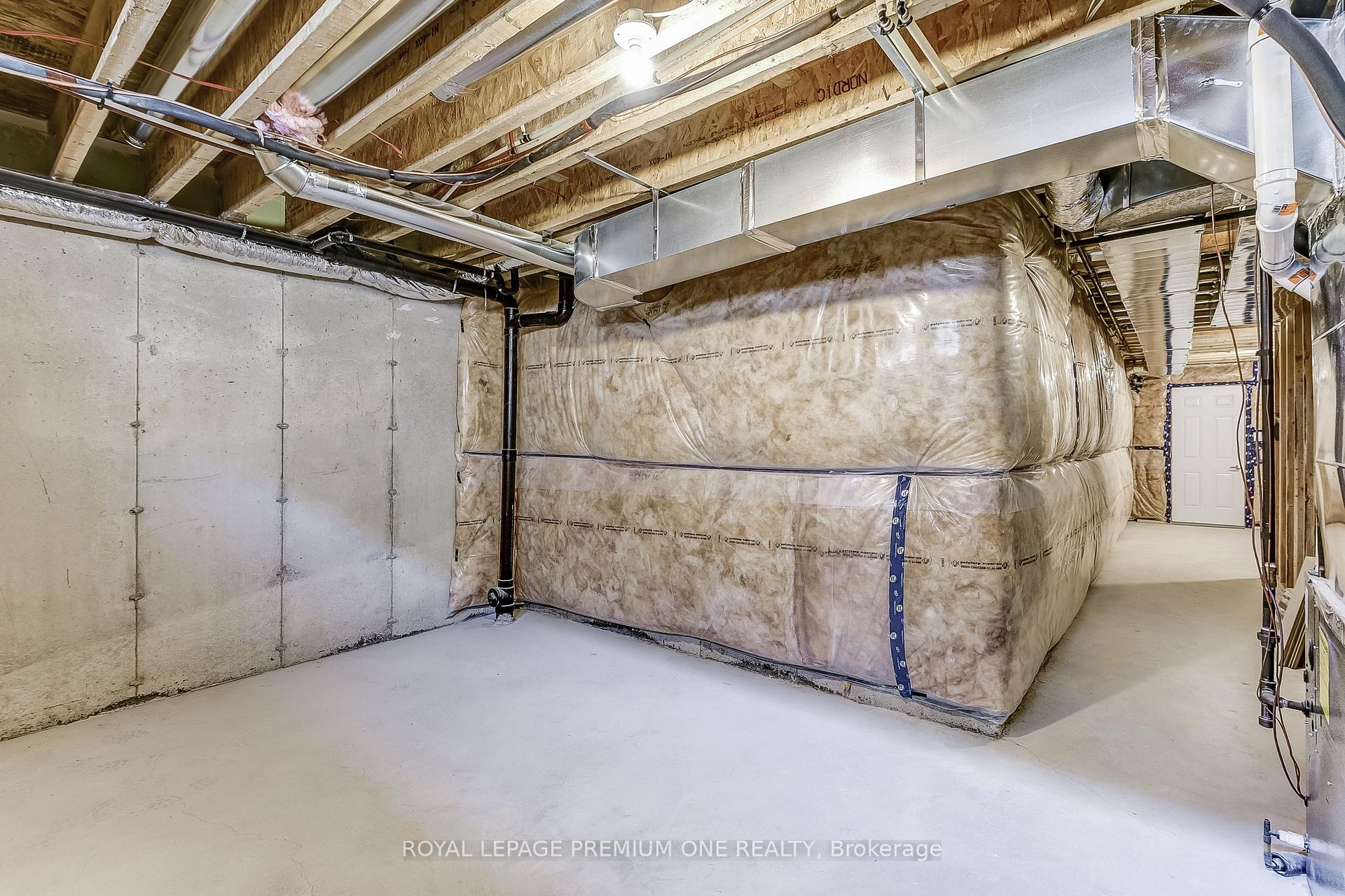 Photo 45 of 232 Tennant Circle, Vaughan, Vellore Village — HOMEH