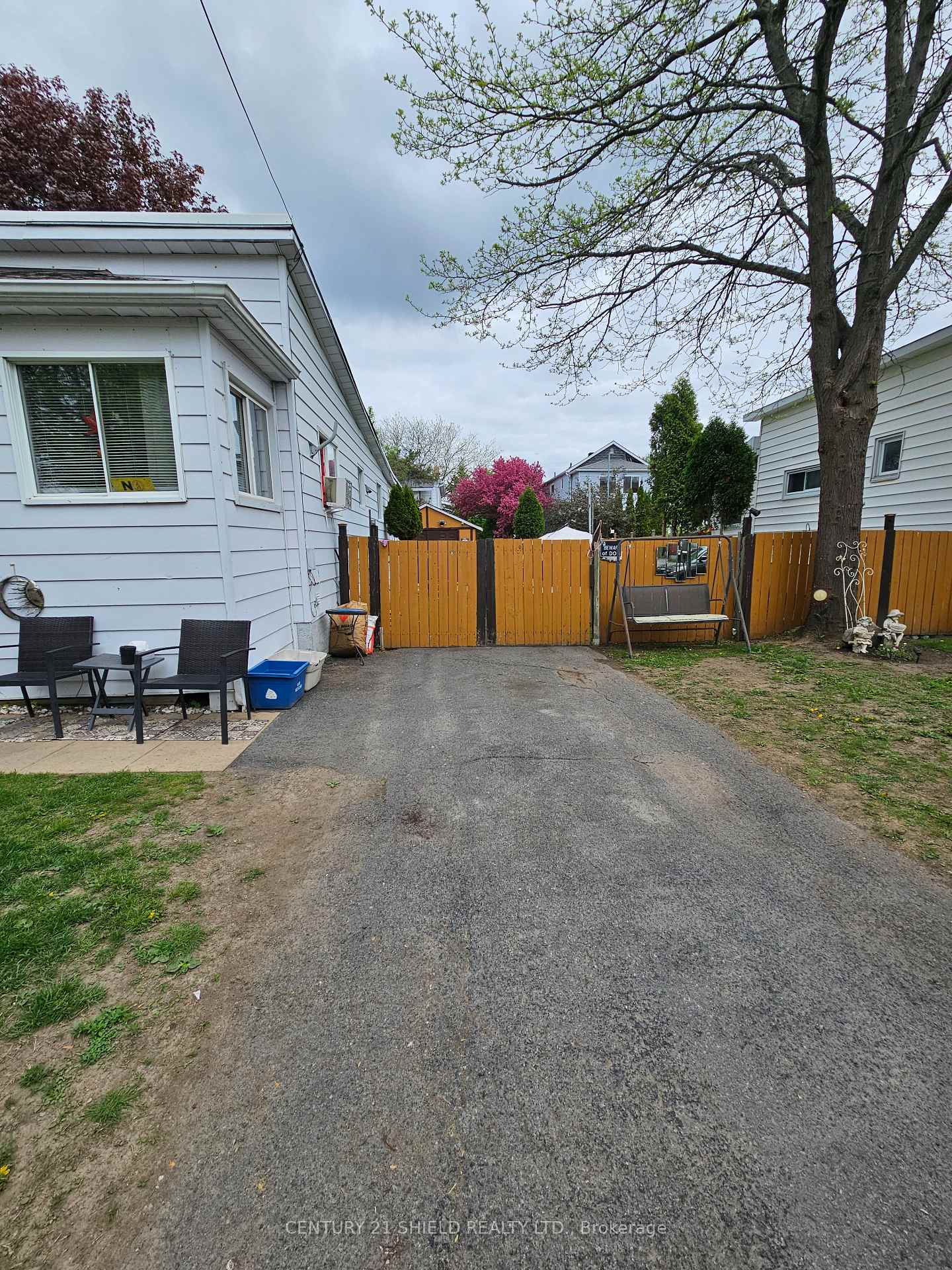 Photo 7 of 329 Belmont Street, Cornwall — HOMEH