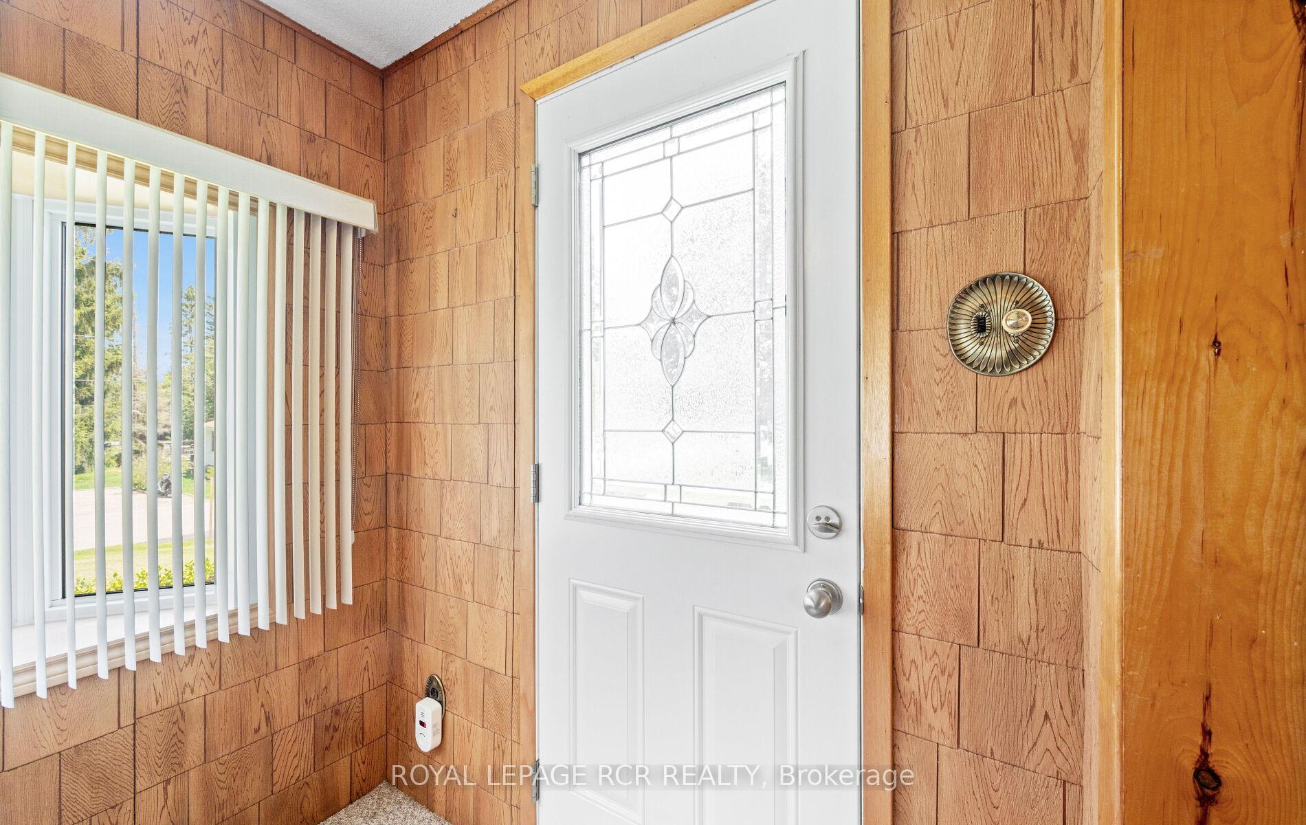 Photo 4 of 18 Charles Street, Caledon, Alton — HOMEH