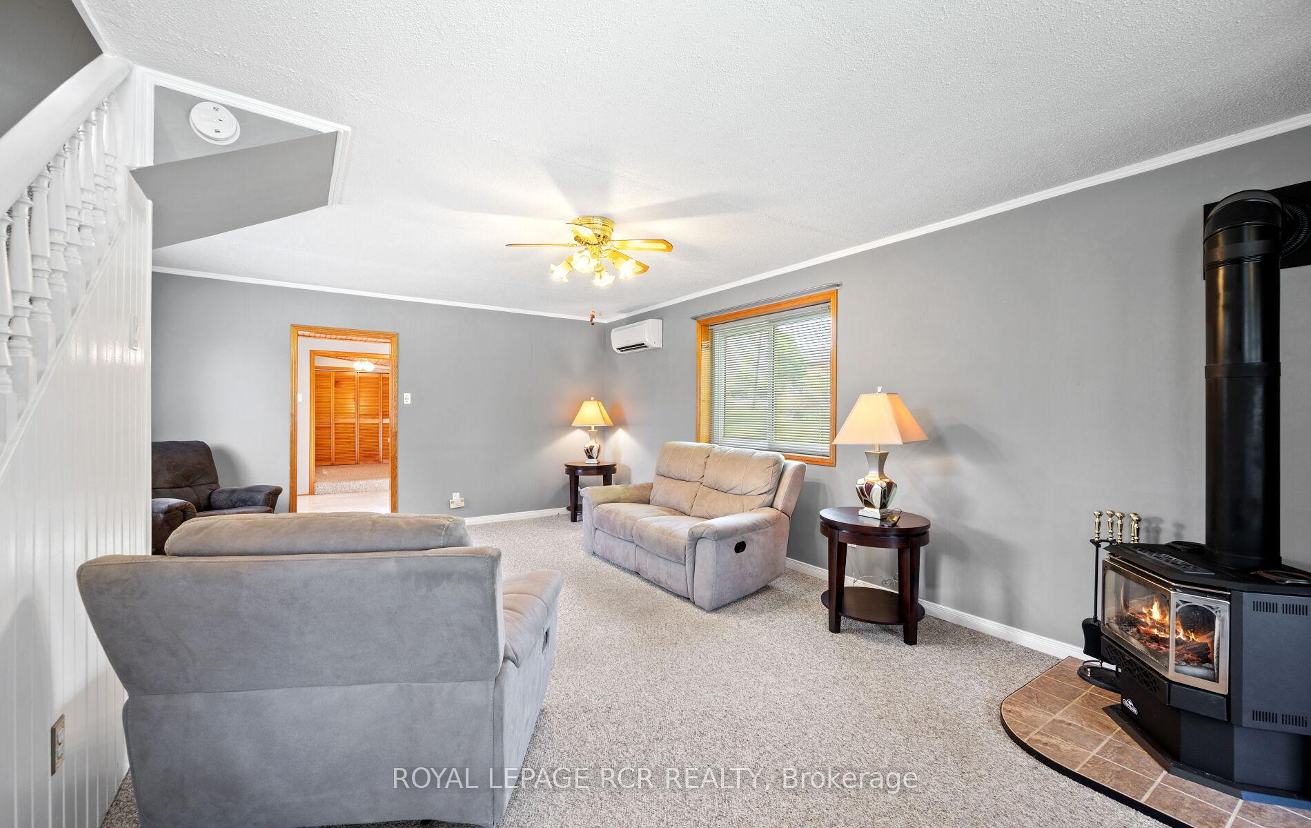 Photo 11 of 18 Charles Street, Caledon, Alton — HOMEH