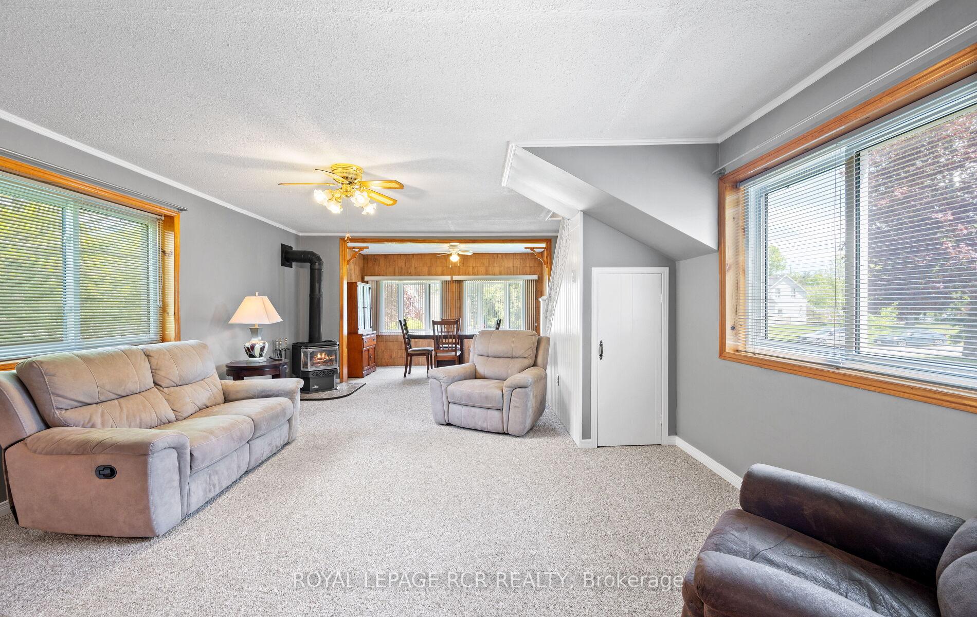Photo 15 of 18 Charles Street, Caledon, Alton — HOMEH